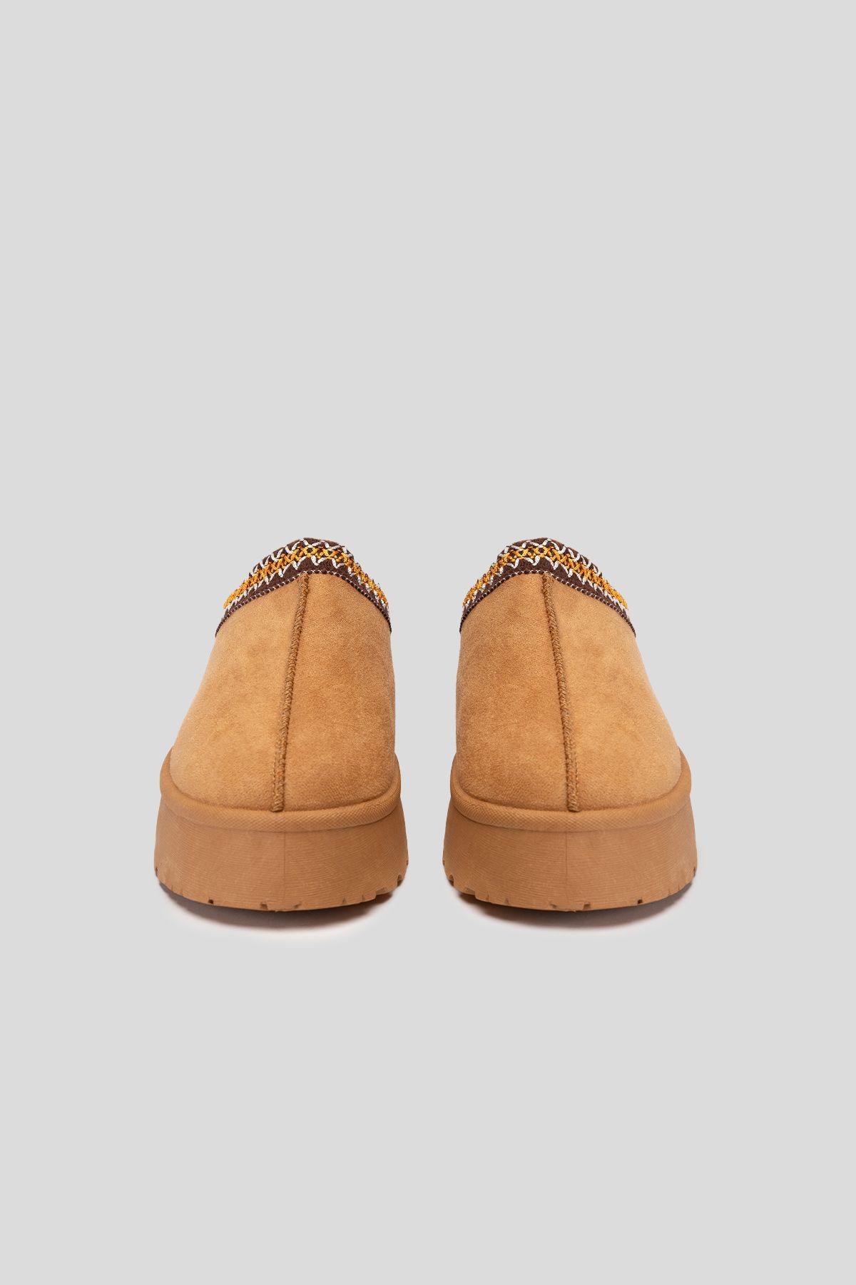 Pantufla Felpuda Mujer Camel Alisa Chinitown-2