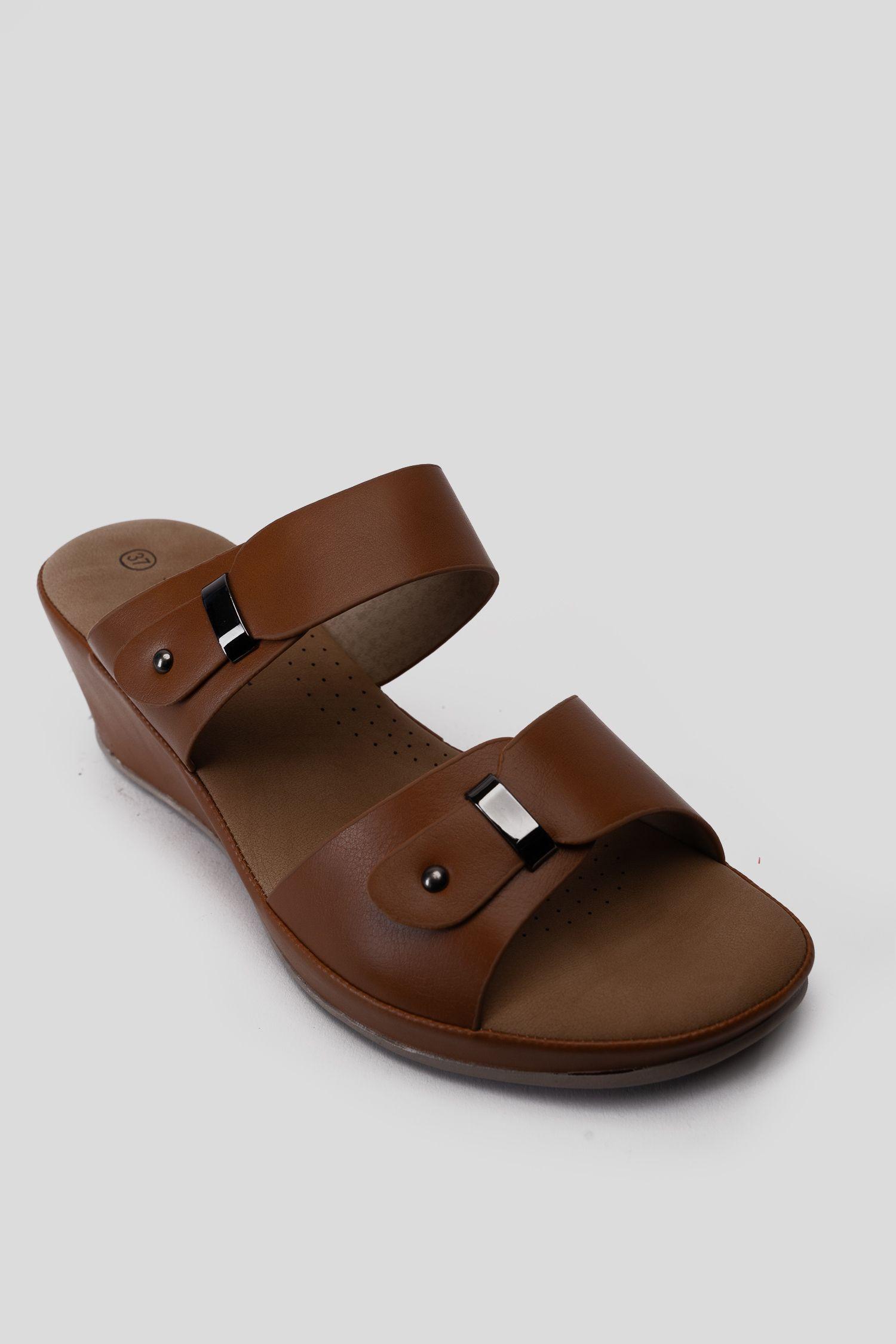 Sandalia Mujer Camel Argus Chinitown-2