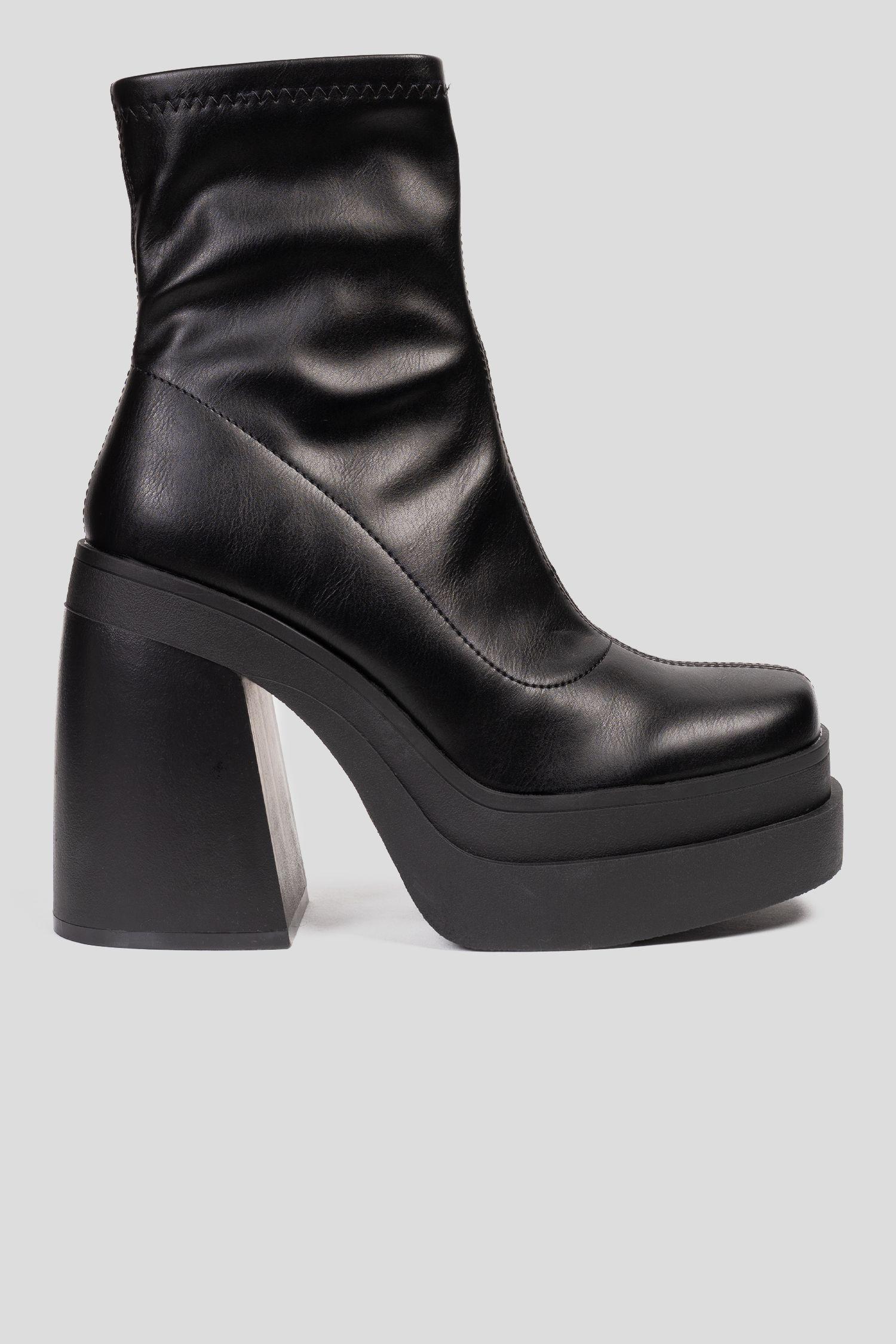 Bota Mujer Negro Danella Chinitown-0