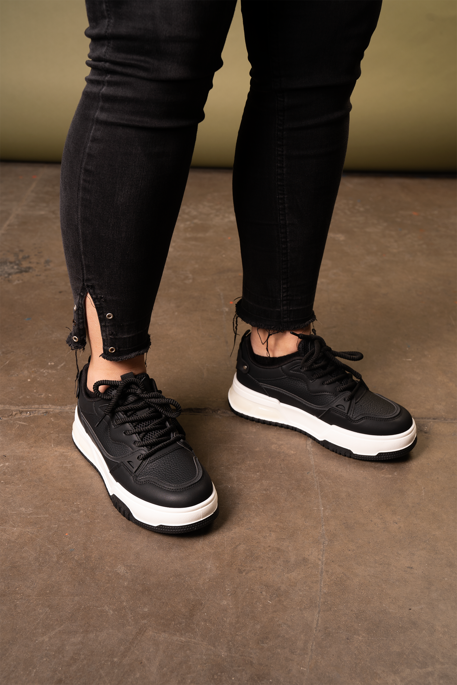 Zapatilla Urbana Mujer Negro Sawsan Chinitown-2