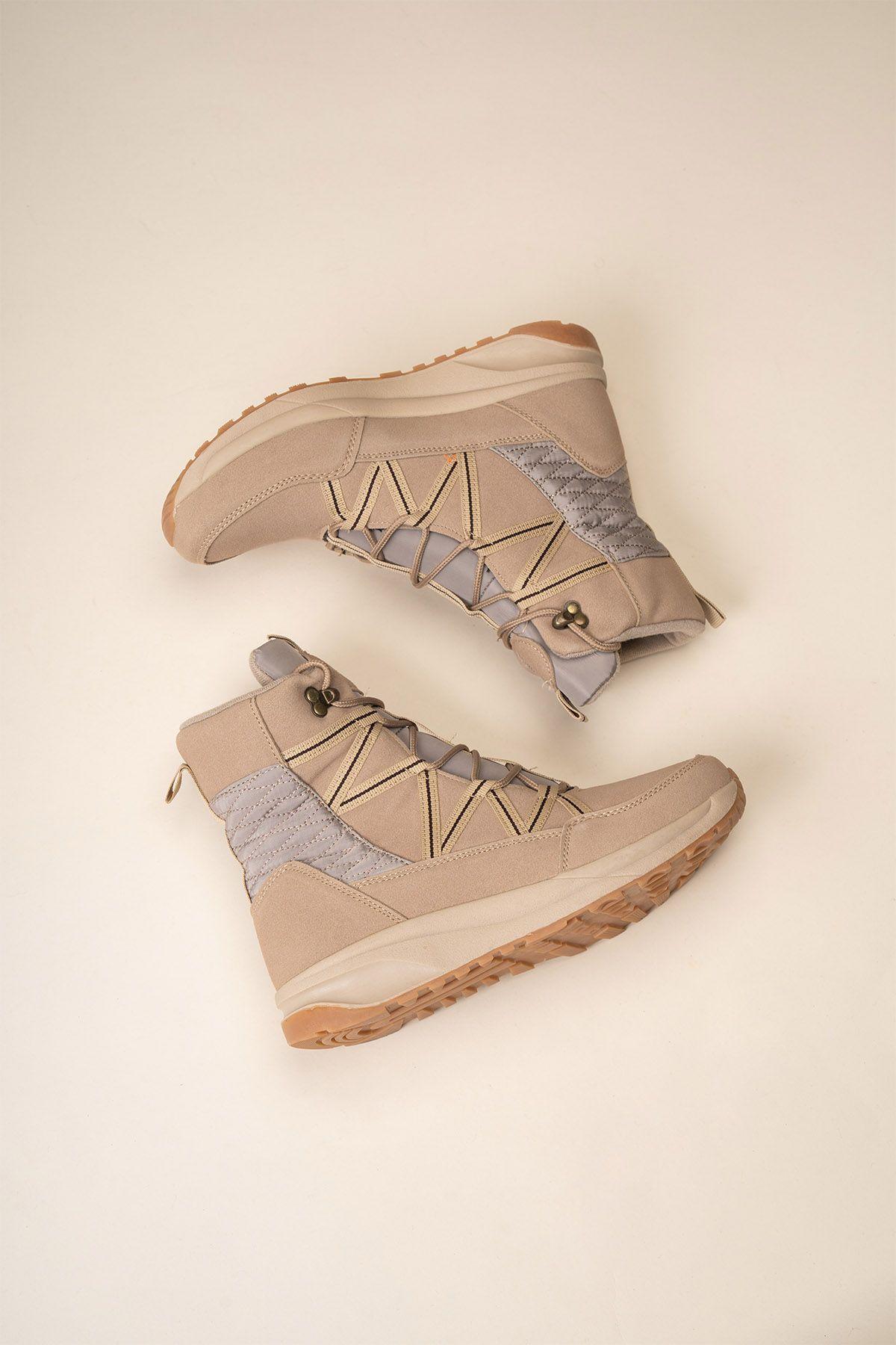 Bota Outdoor Beige Saskia Chinitown-3
