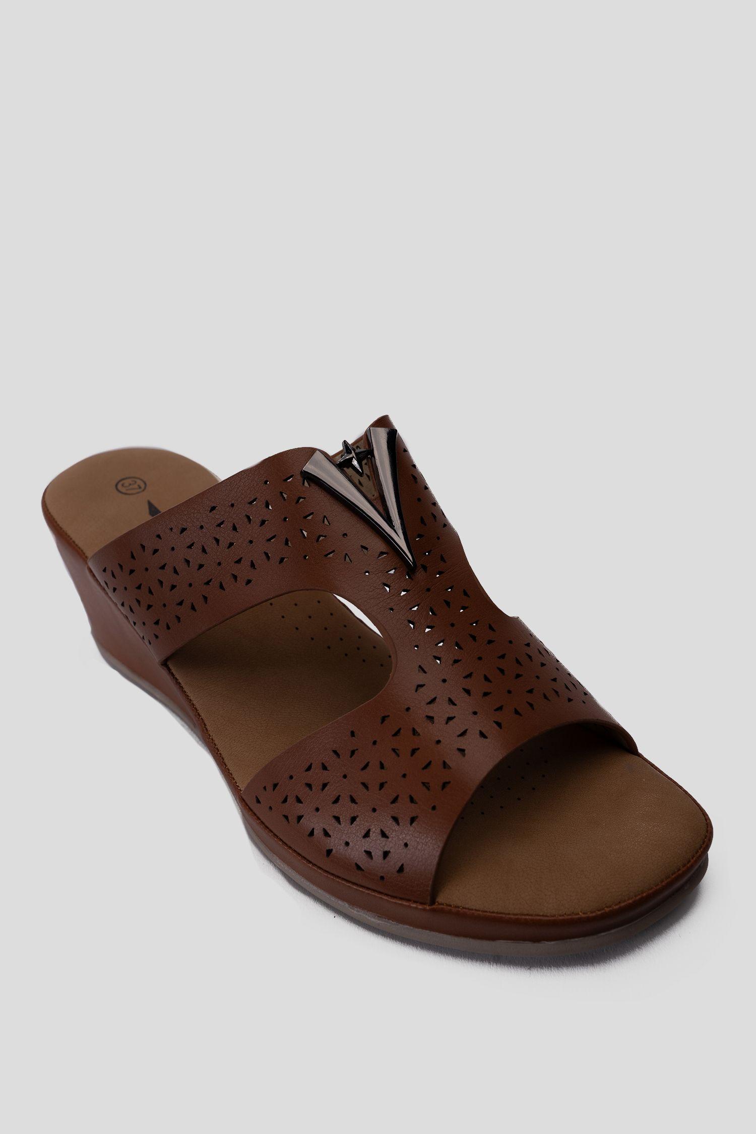 Sandalia Mujer Café Raquel Chinitown-2