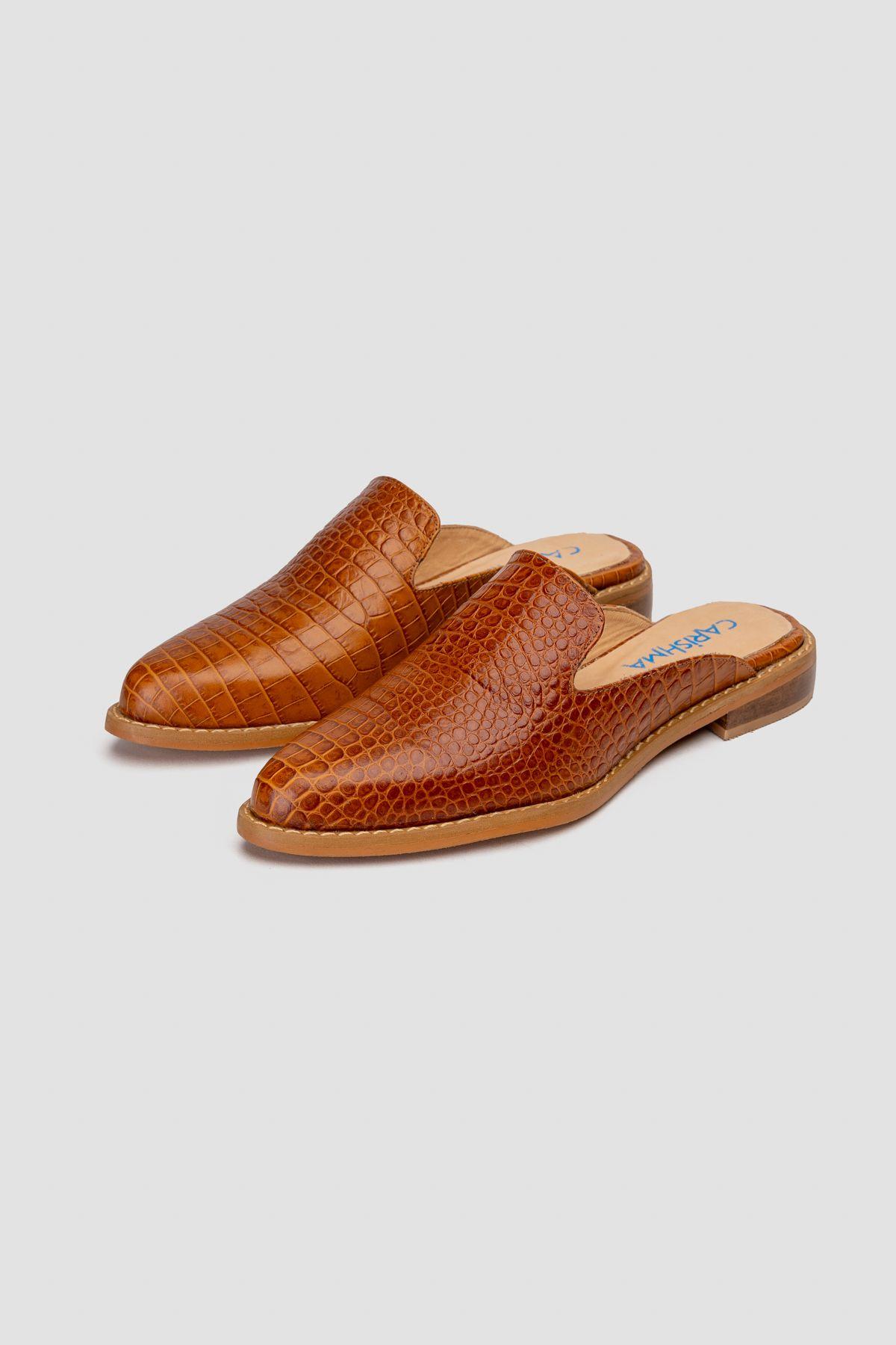 Babucha Cuero Amaranta Café Coco Carishma-1