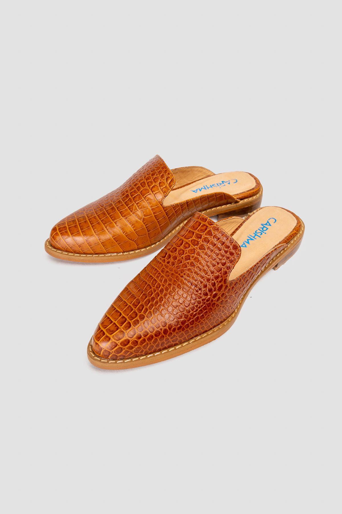 Babucha Cuero Amaranta Café Coco Carishma-2