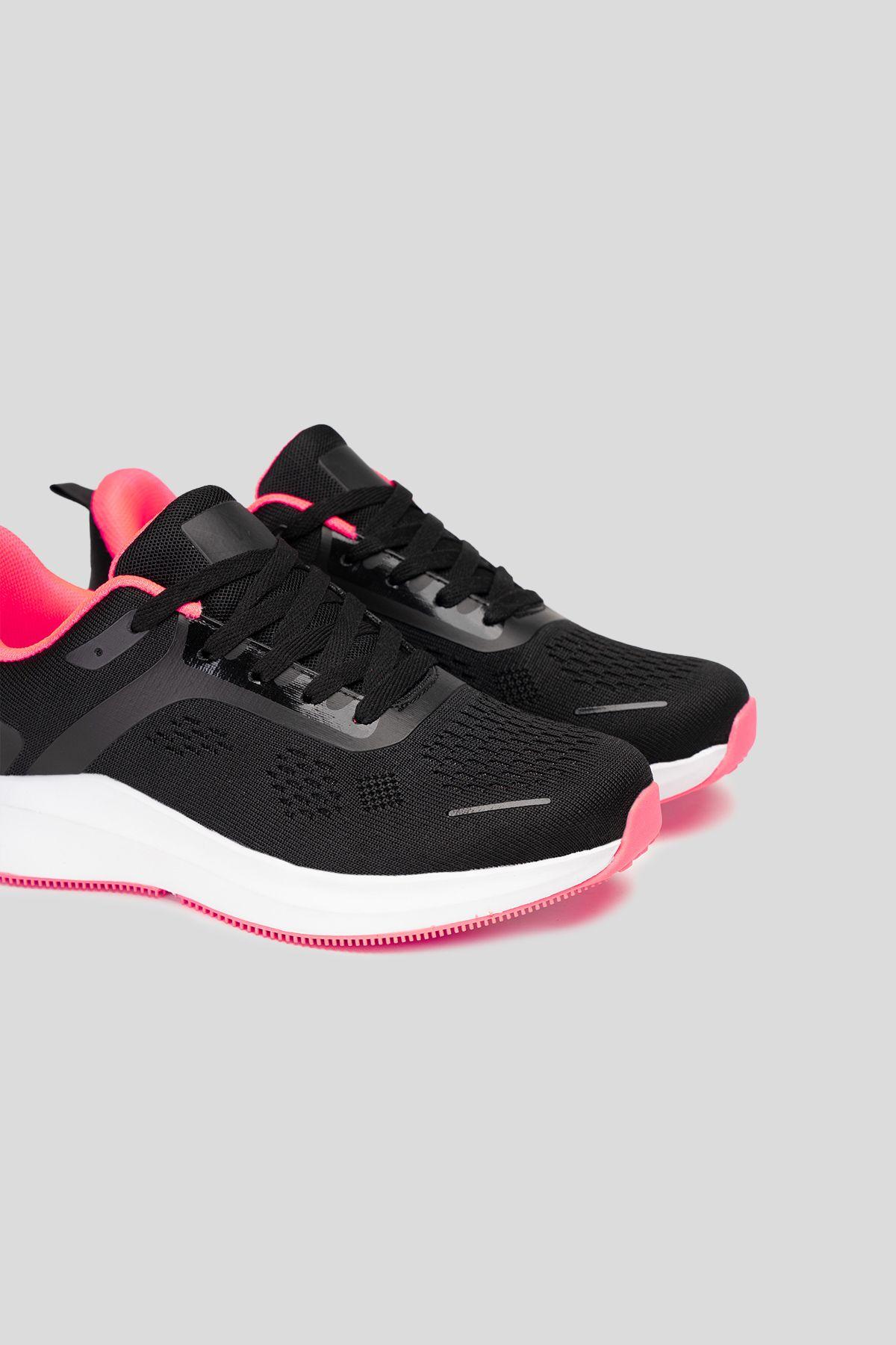 Zapatilla Deportiva Mujer Negro Batya Chinitown-3