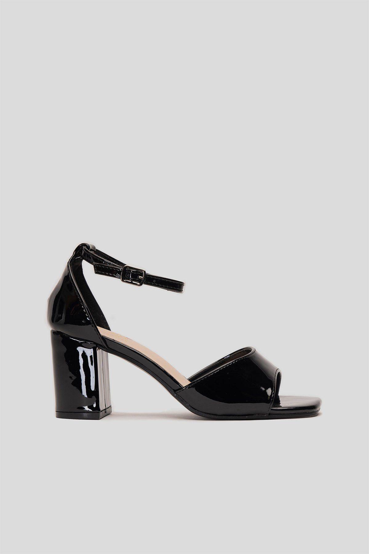 Sandalia Mujer Negro Alexandra Chinitown-0