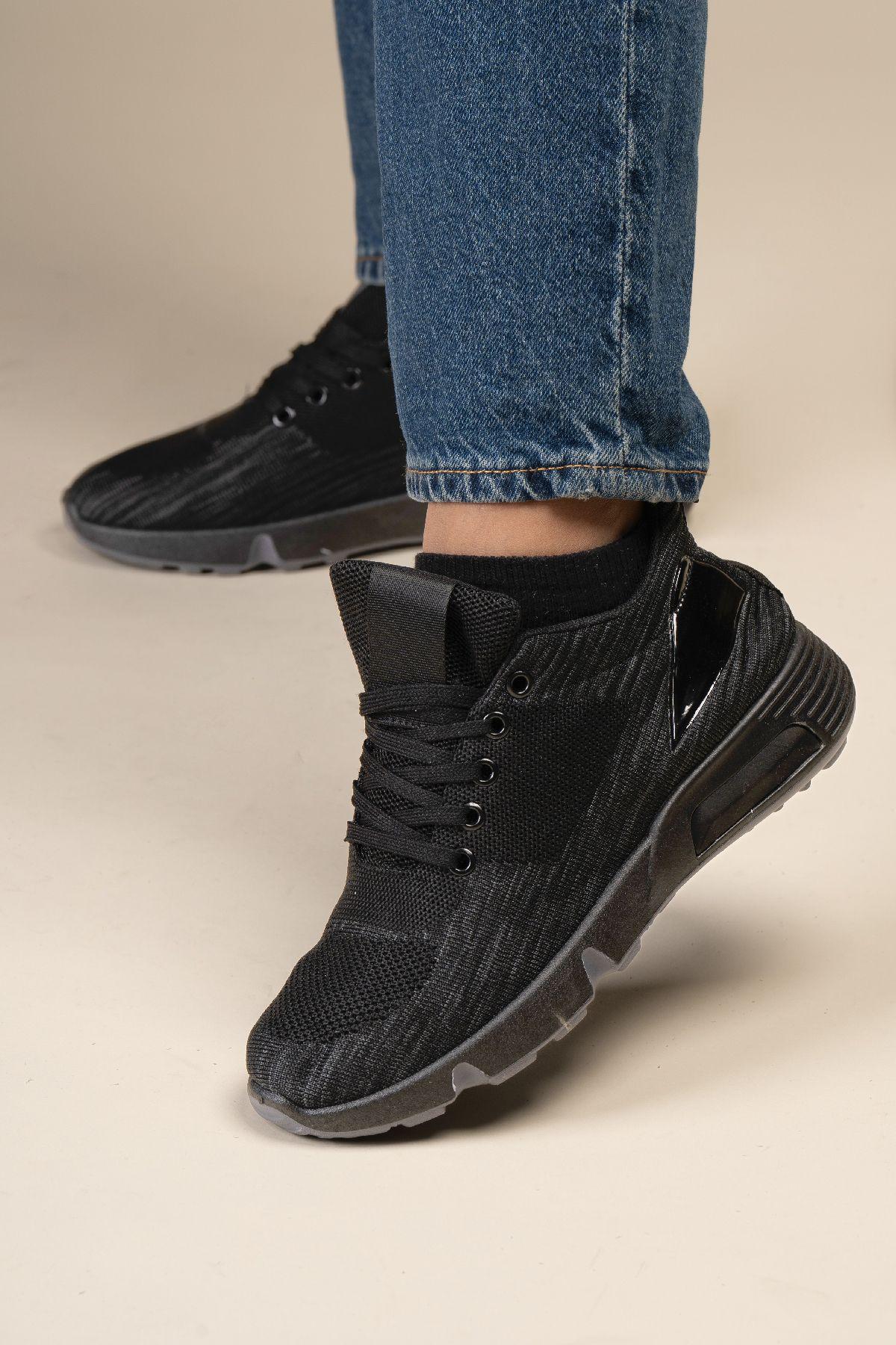 Zapatilla Deportiva Mujer Negro Miriel Chinitown-4