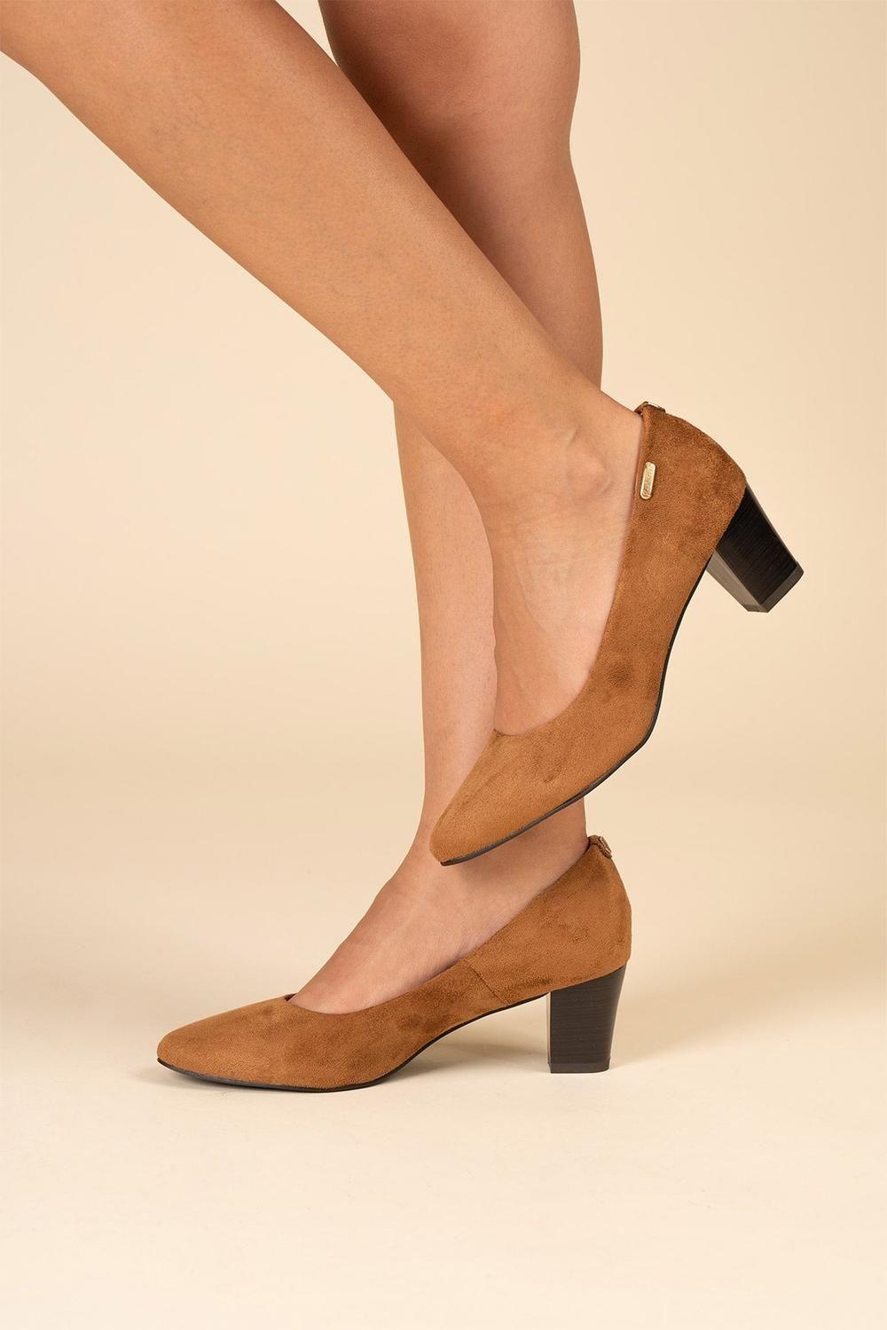 Zapato Formal Mujer Camel Luck Chinitown-3
