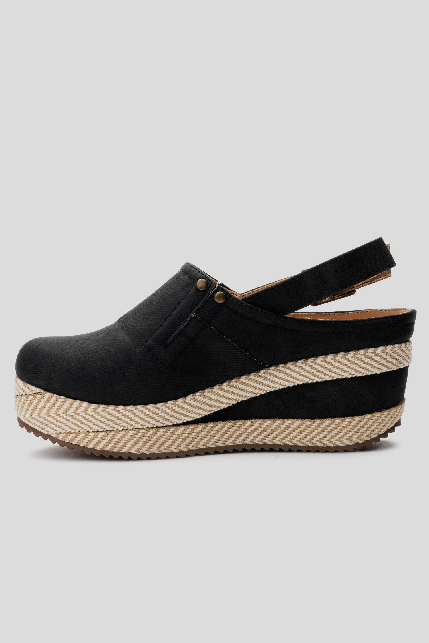 Zapato Mujer Negro Petra Chancleta-1