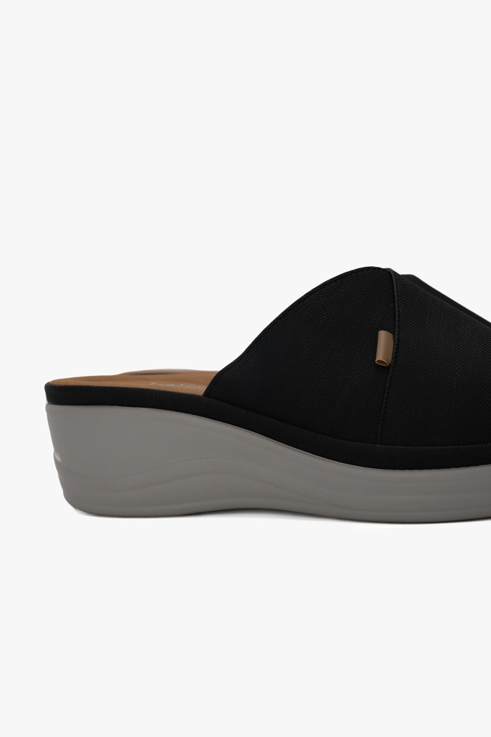 Sandalia Casual Mujer Negro Wix Chinitown-3