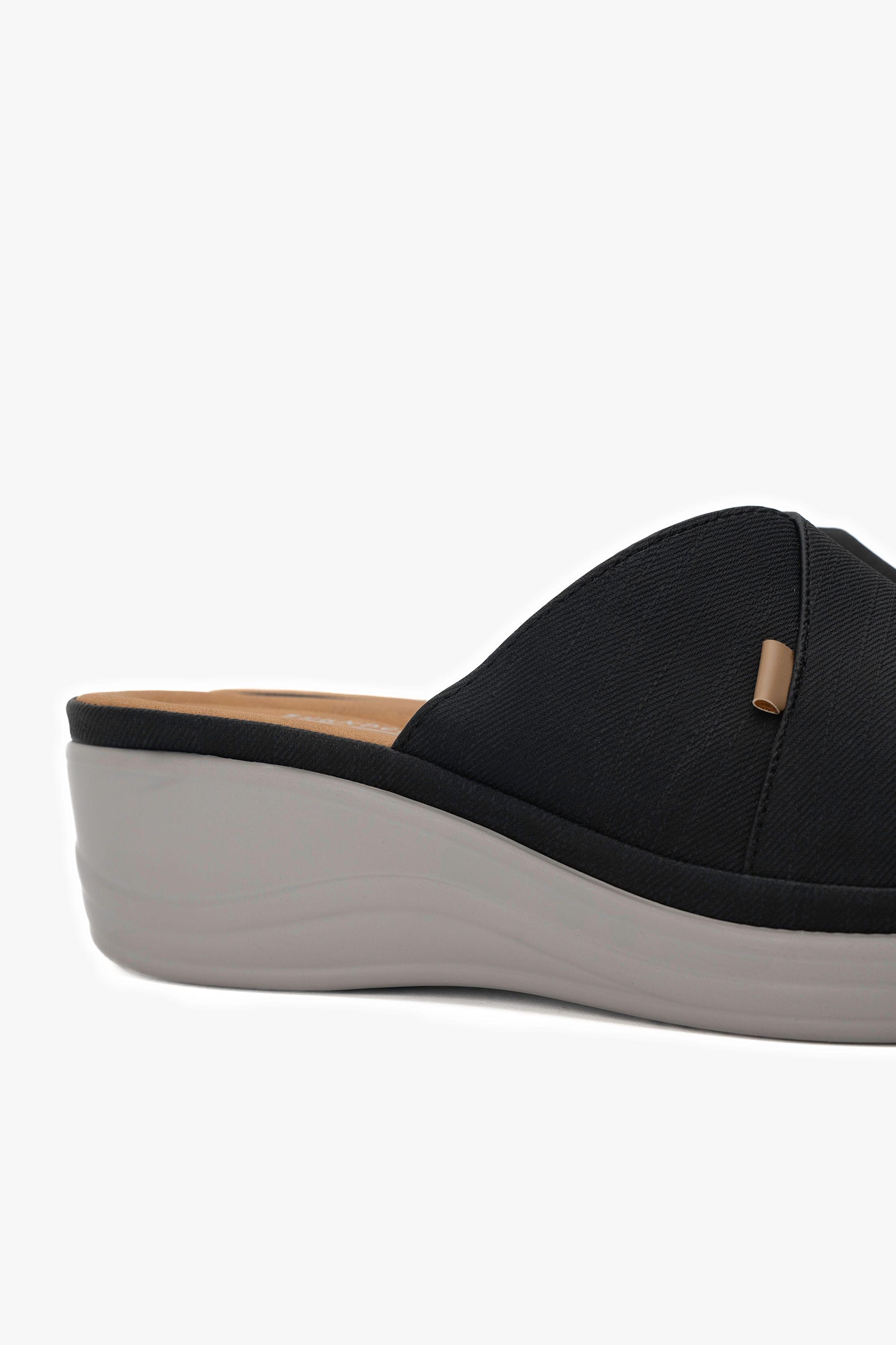 Sandalia Casual Mujer Negro Wix Chinitown-3