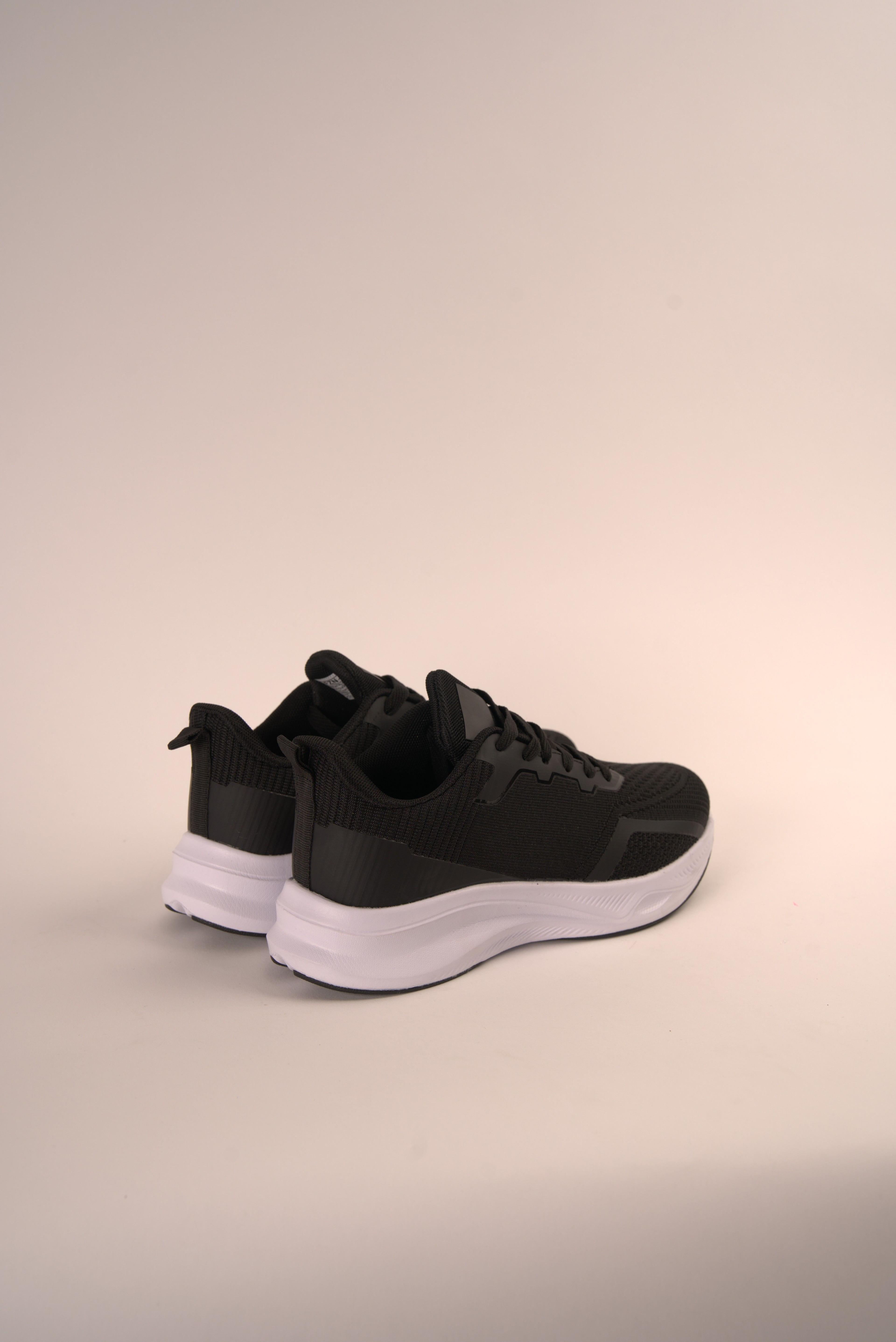 Zapatilla Deportiva Mujer Negro Blanco Gailen Chinitown-4