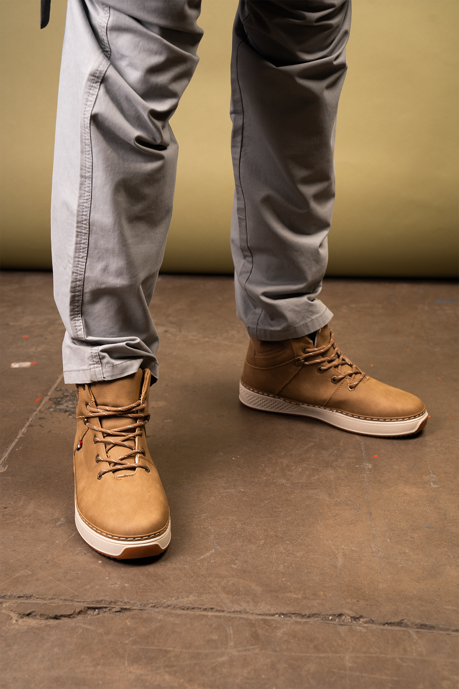 Bototo Hombre Khaki Zaid Chinitown-1