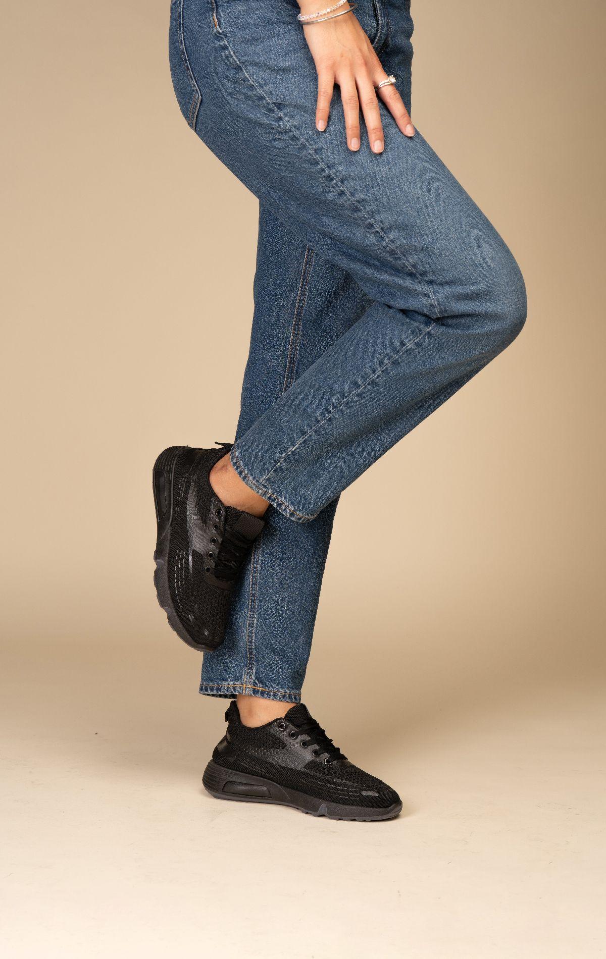 Zapatilla Deportiva Mujer Negro Tiffany Chinitown-1