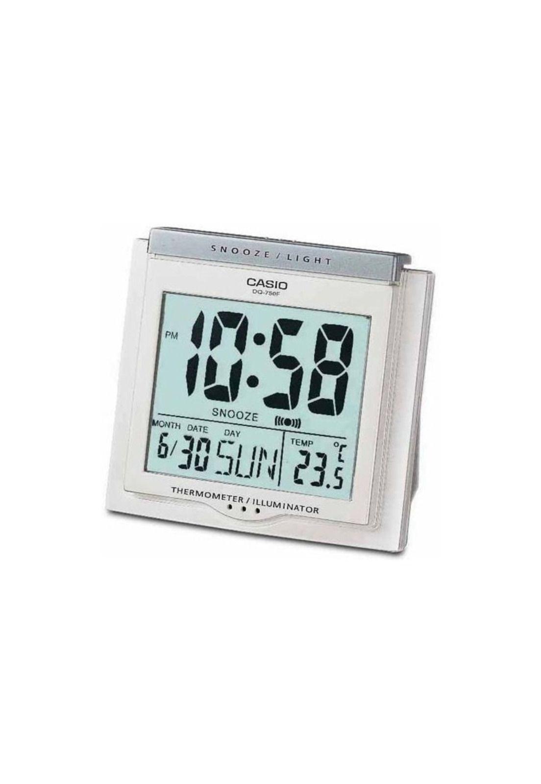 Reloj Despertador Casio Plateado DQ-750F-8DF-2