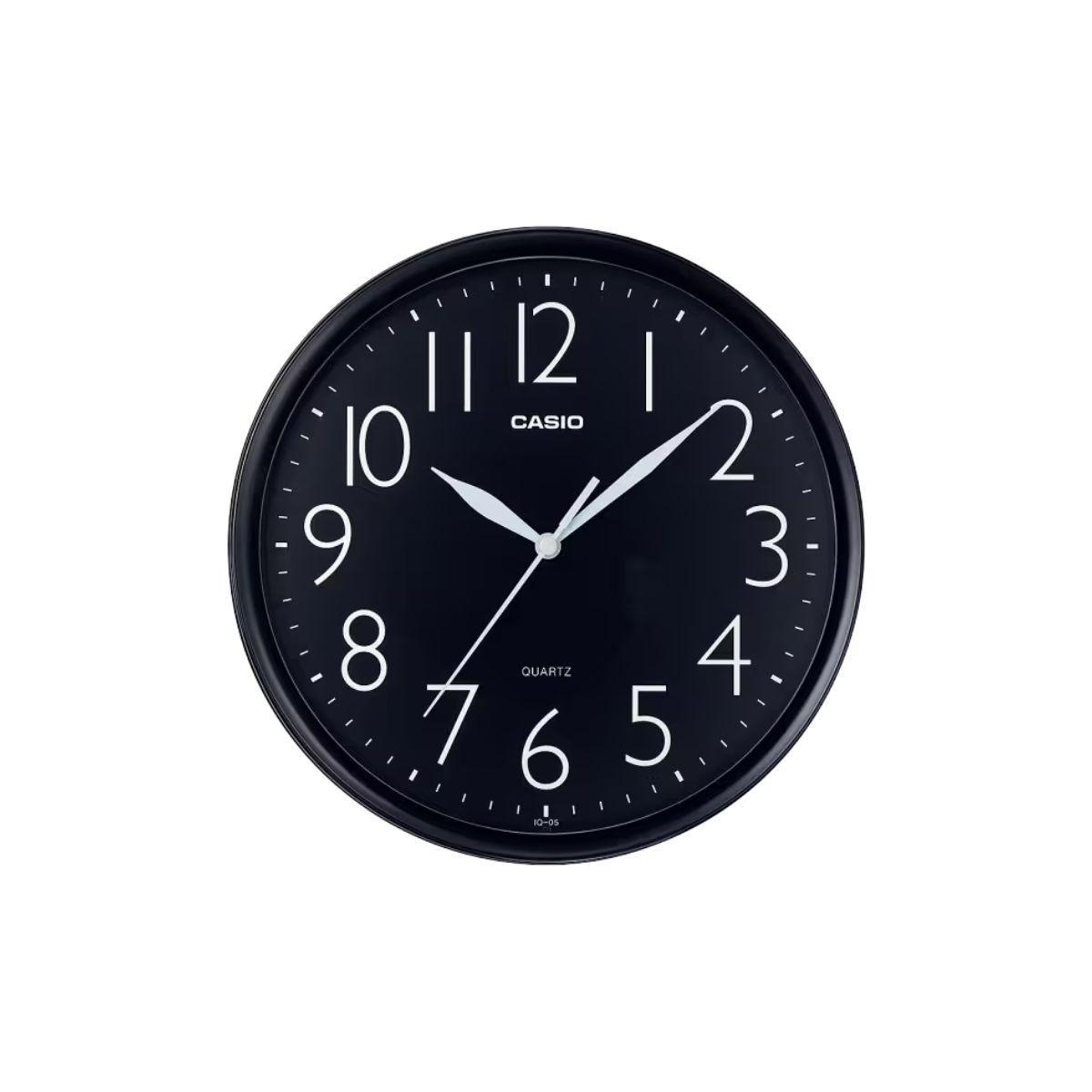 Casio Reloj Mural Negro IQ-05-1DF-0