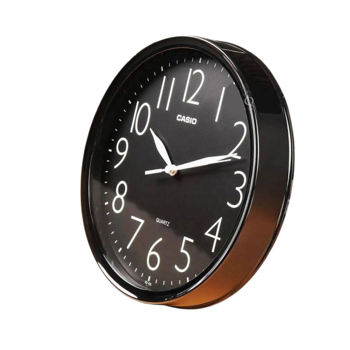 Casio Reloj Mural Negro IQ-05-1DF-1