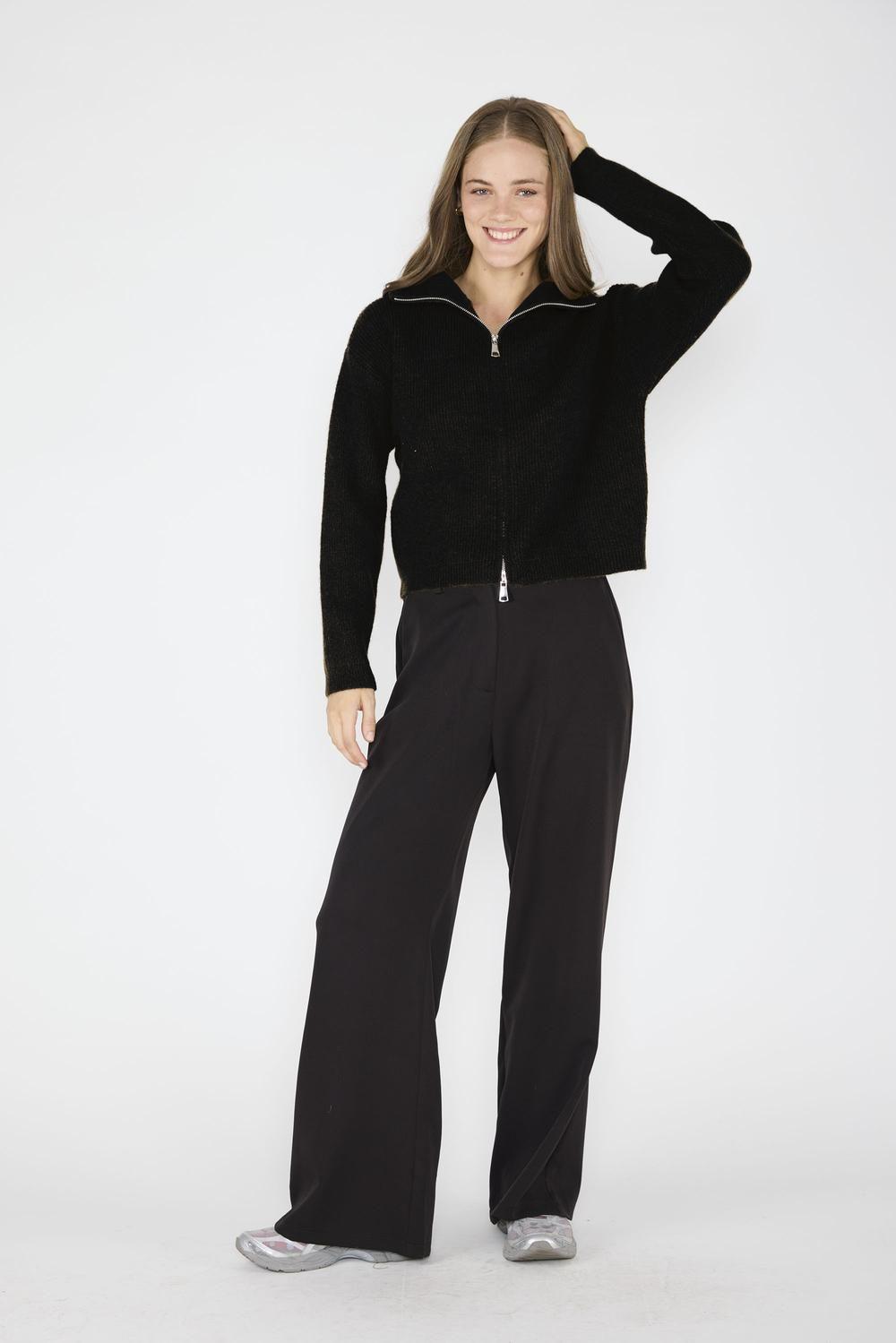 Sweater Blanca Negro-2