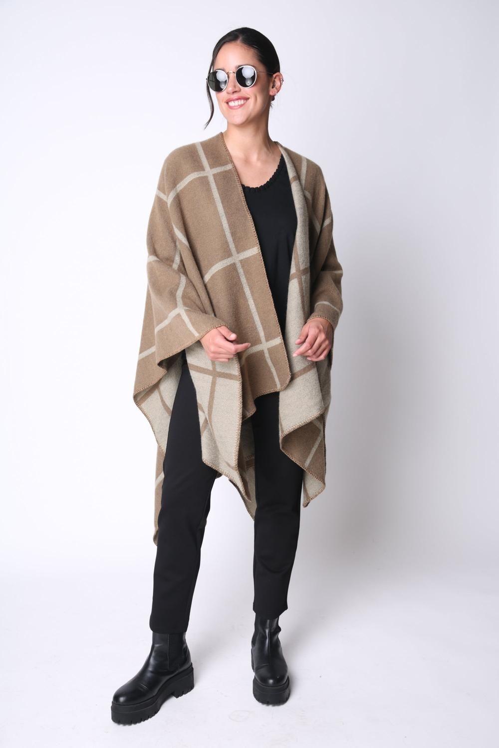 Ruana Victoria Beige Woman by Eclipse-3