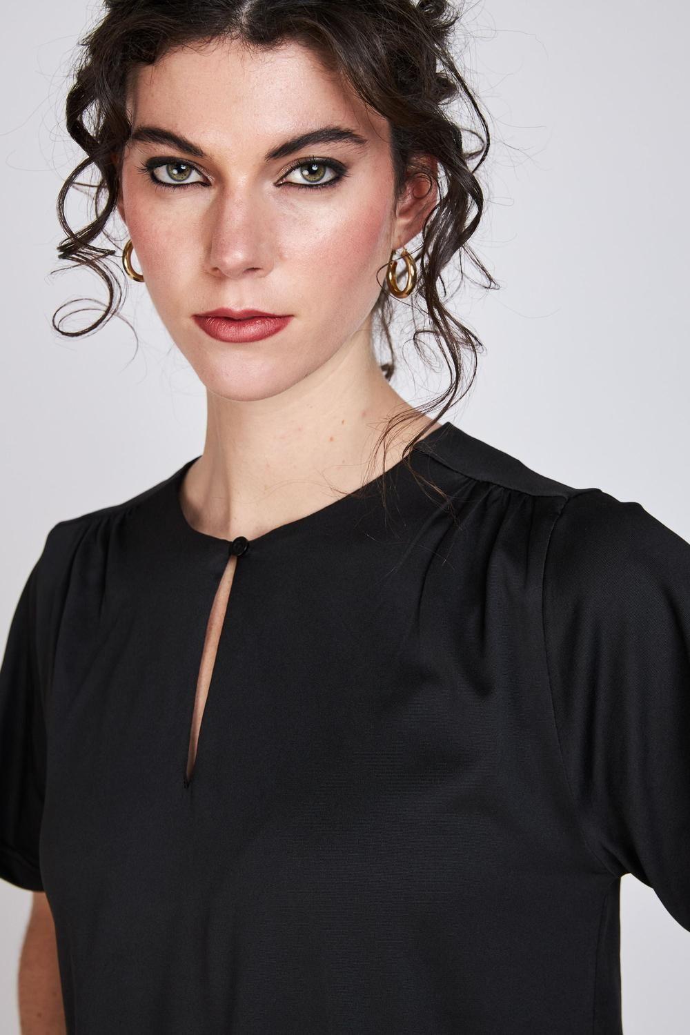 Polera Manga Campana Gala Negro Woman by Eclipse-3