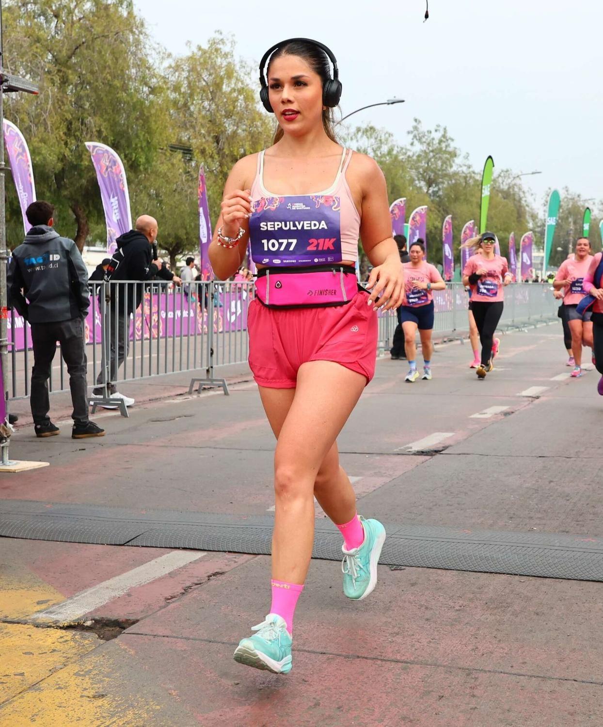 Banano Running Eliud 3 Bolsillos Finisher Negro-3