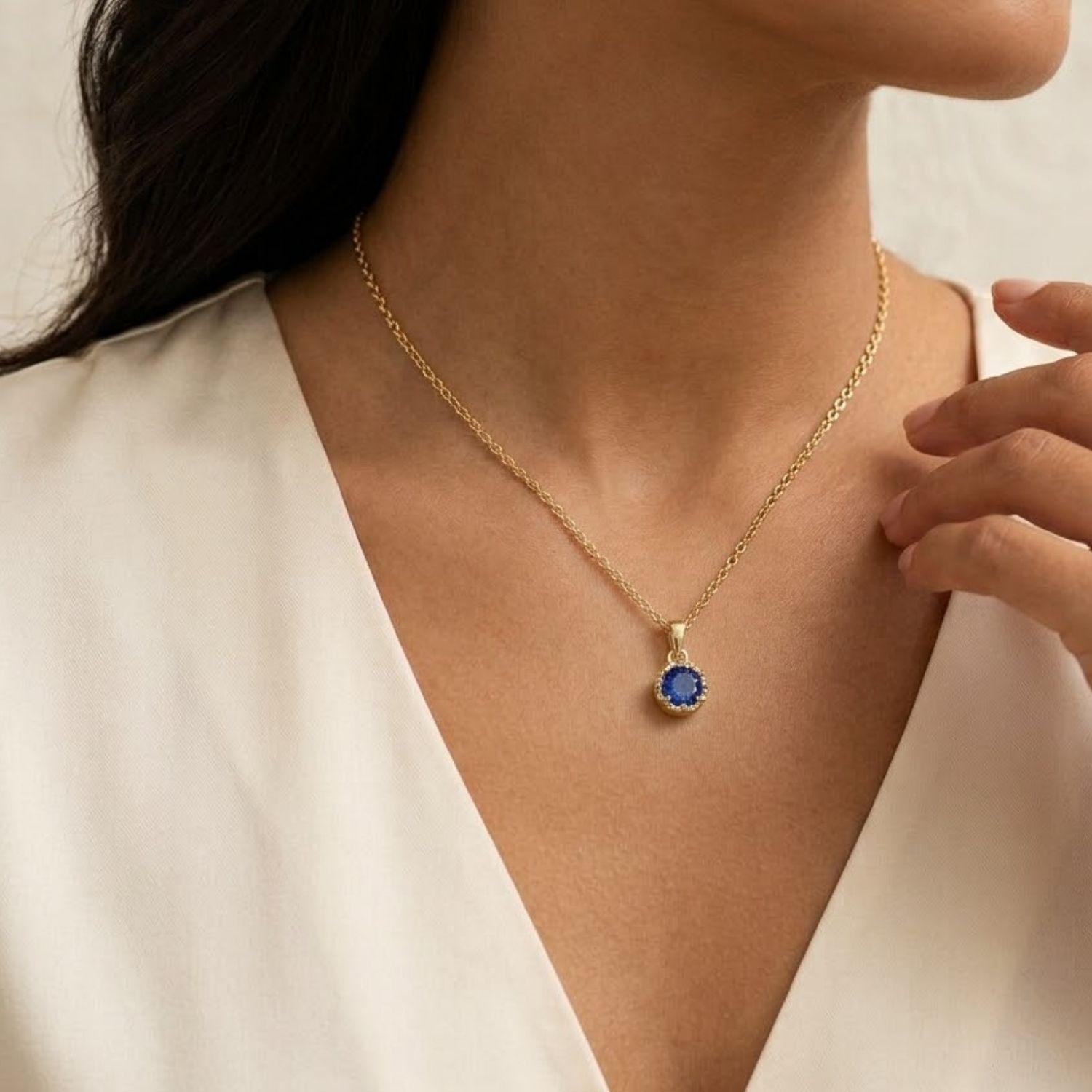 Colgante Oro Miel 18kt Sol con Garras de Zafiro 5mm-3