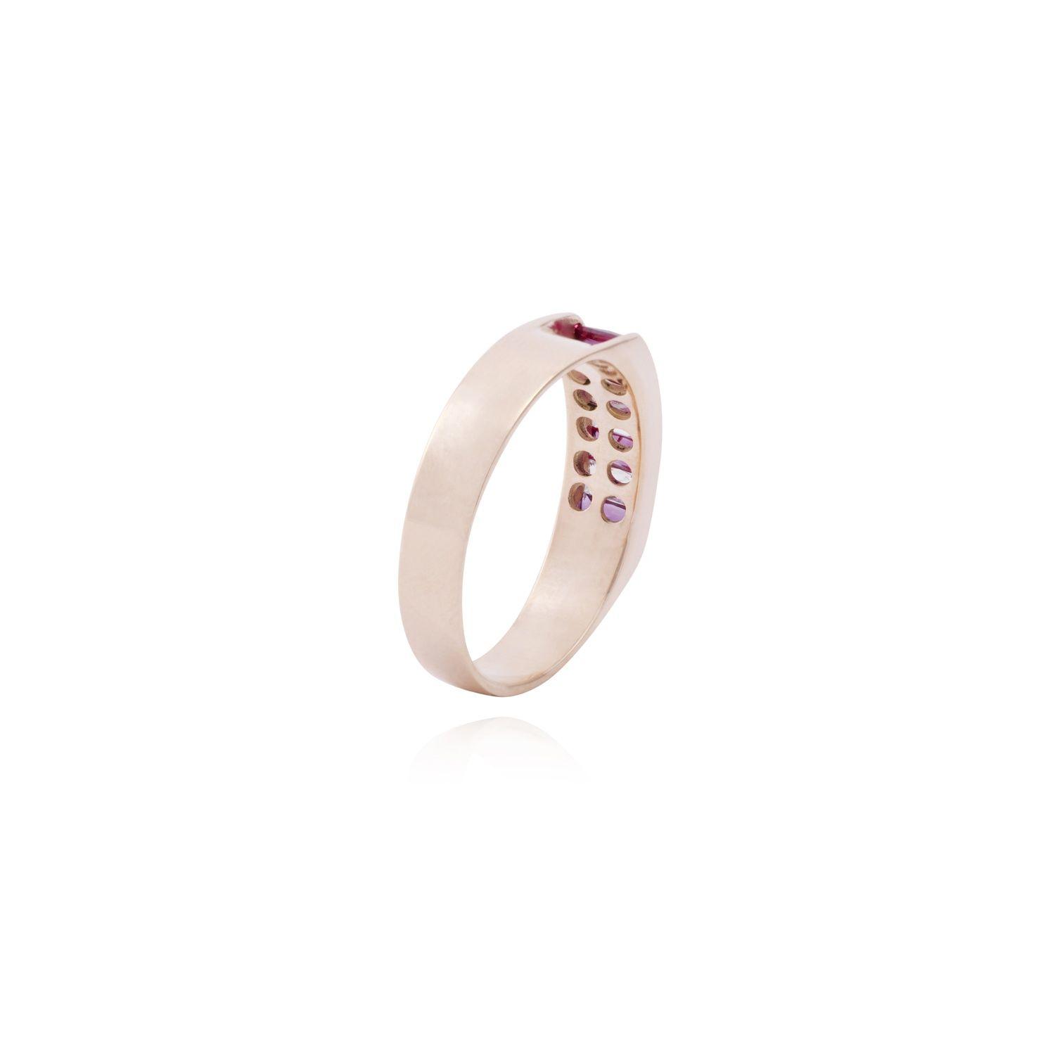 Anillo en Oro Miel 18kt Rubí Prisma-2