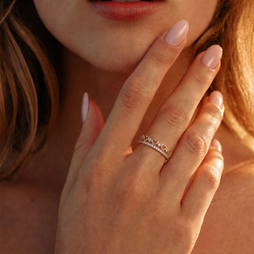 Anillo de Oro 18kt Corona Corazones-3