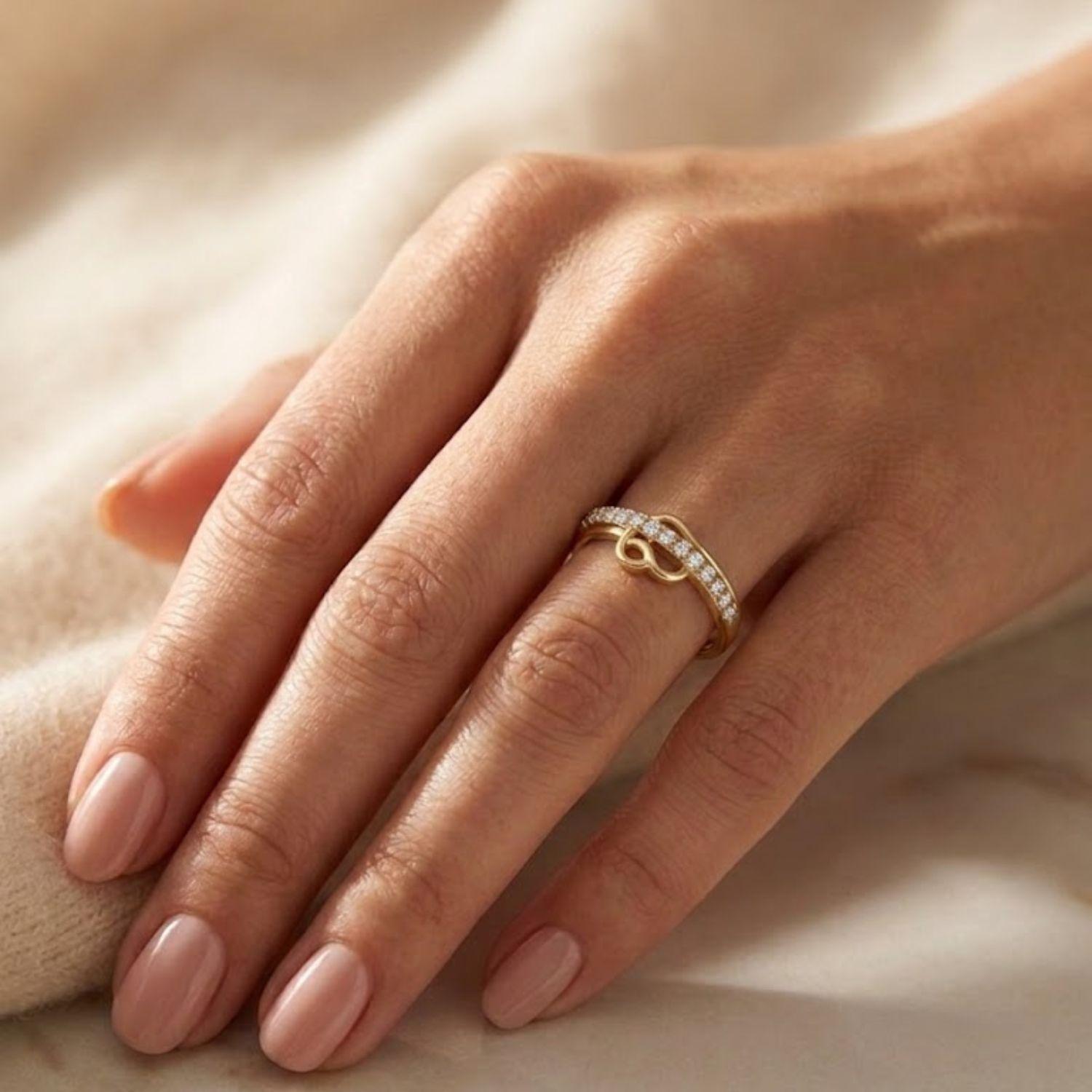 Anillo Oro Miel 18kt Corazón Solitario Pavé-3