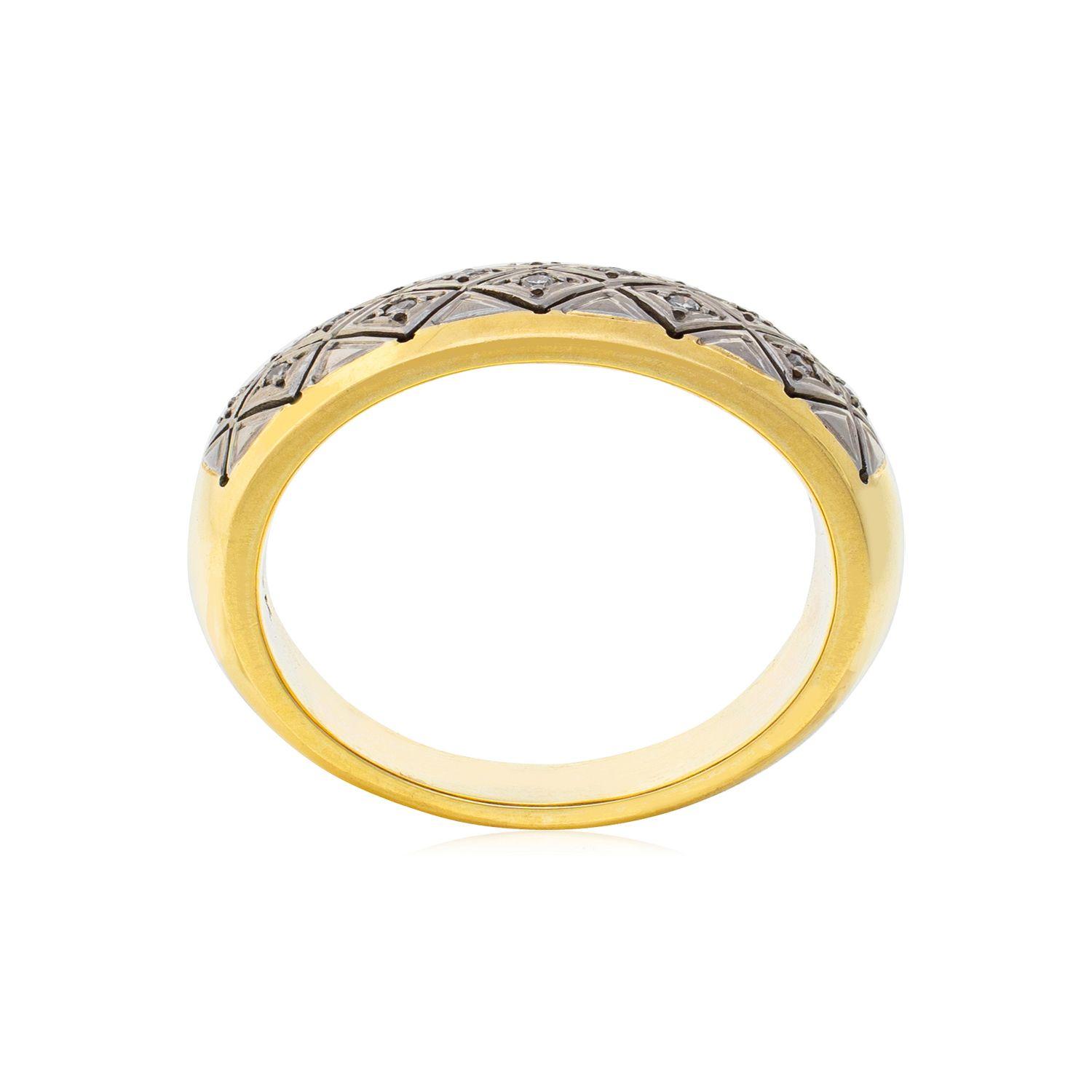Anillo de Oro Amarillo 18kt Modelo Septal con 16 Diamantes Corte Brillante de 1pts-2