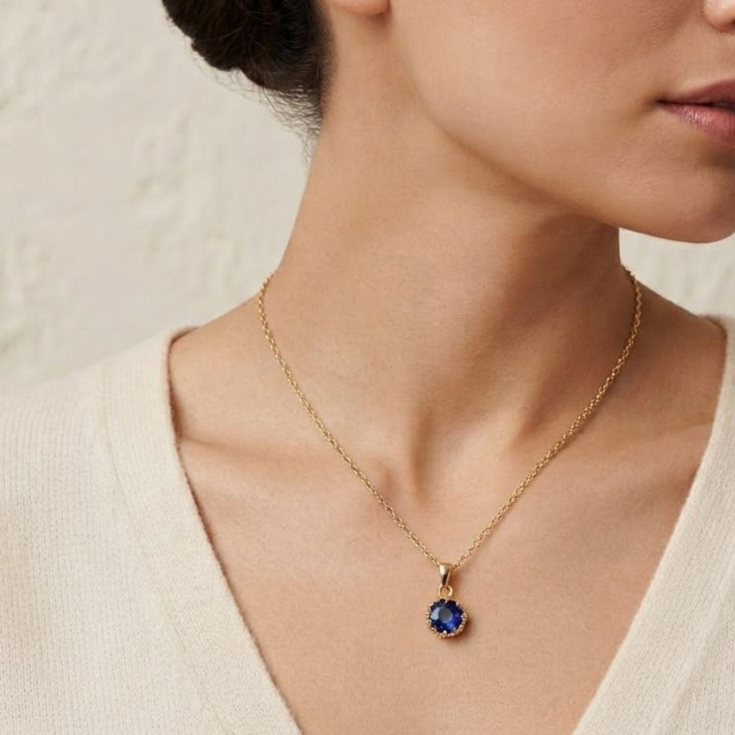 Colgante Oro Miel 18kt Sol con Garras de Zafiro 4mm-3