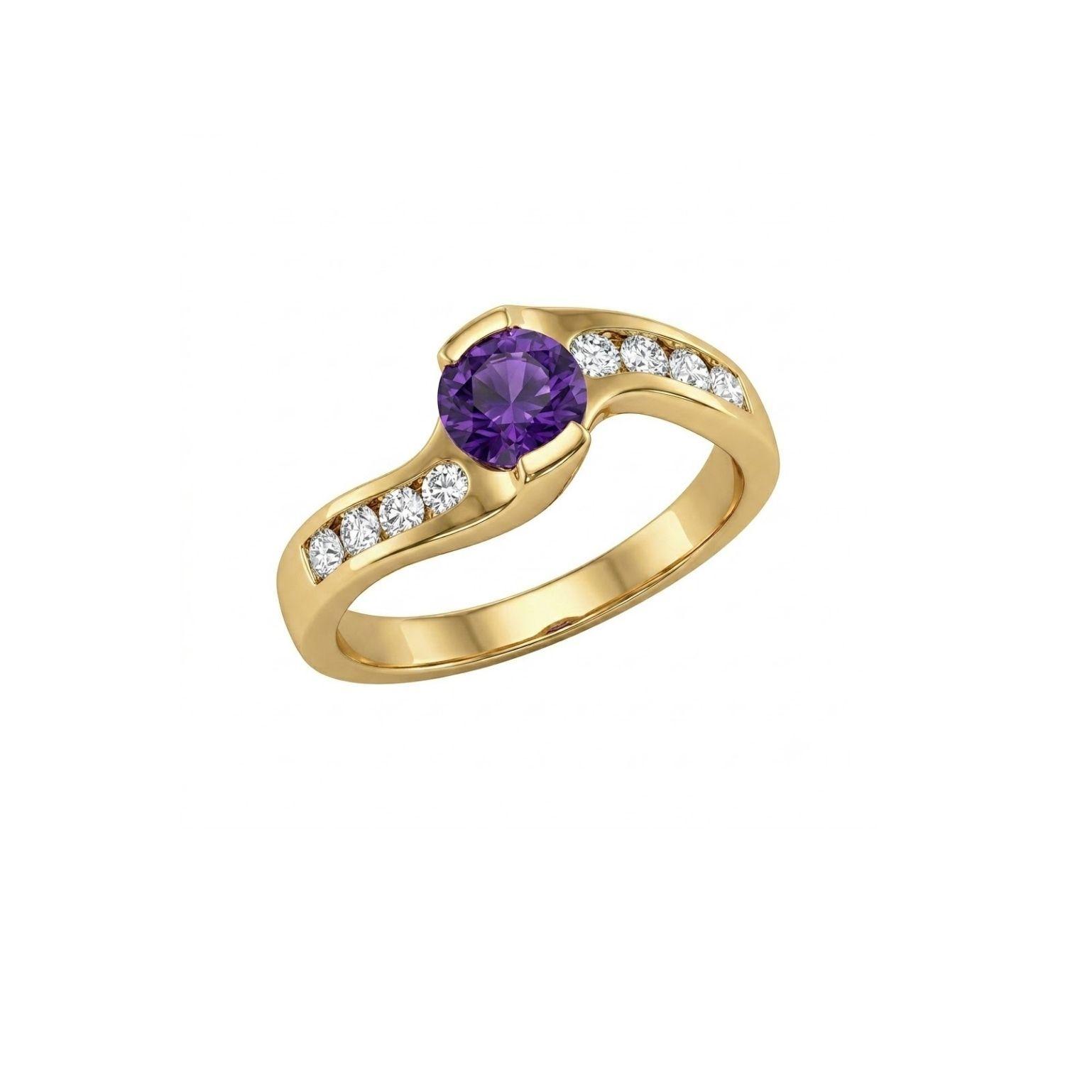 Anillo Oro Miel 18kt Solitario con Circonita Amatista y Circonitas Blancas-2