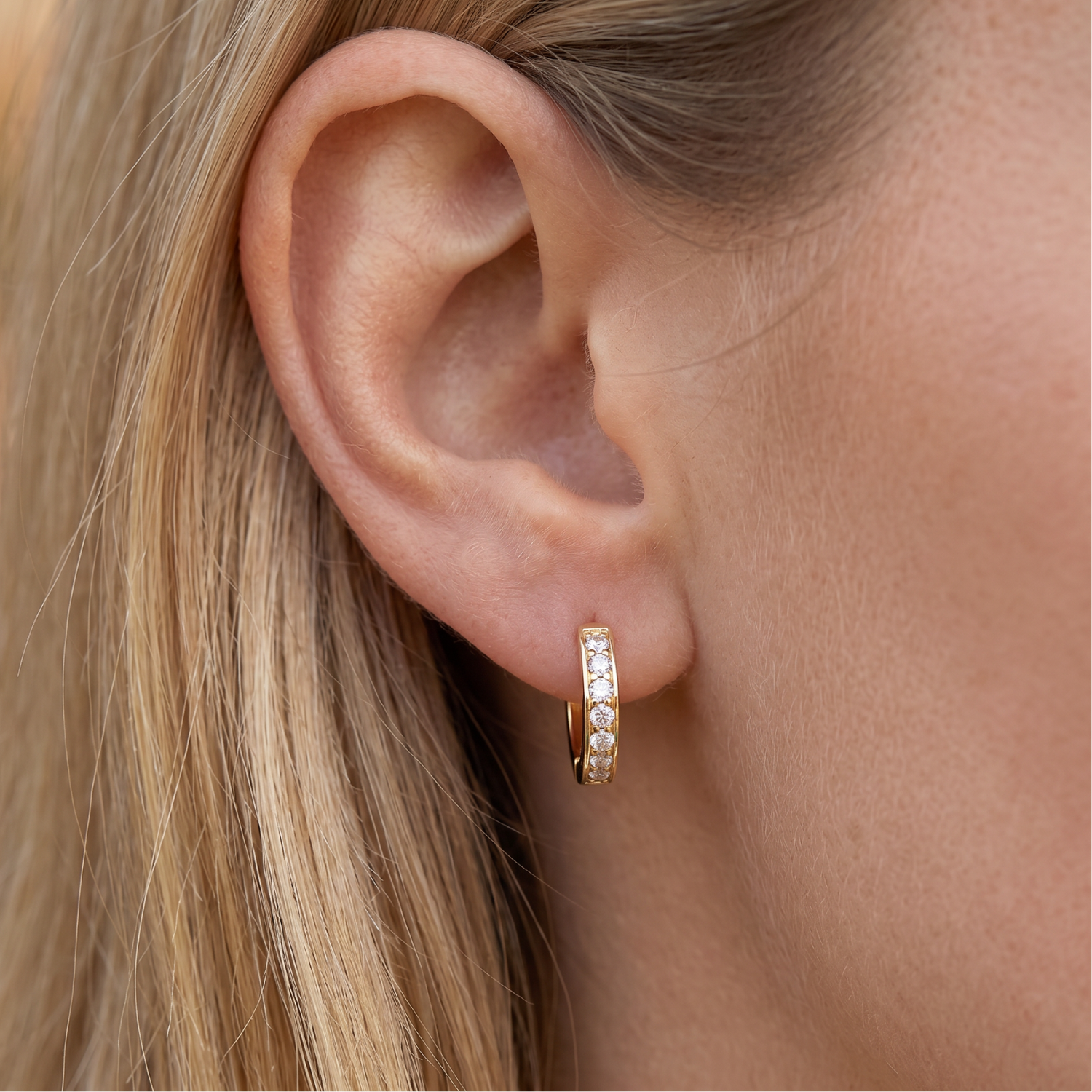 Aros Oro Amarillo 18kt Argollas 1/2 Circonita 14MM-2