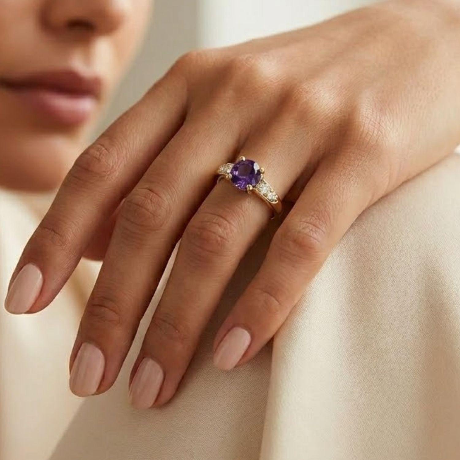 Anillo Oro Miel 18kt Eclipse con Amatista y Circonitas-3