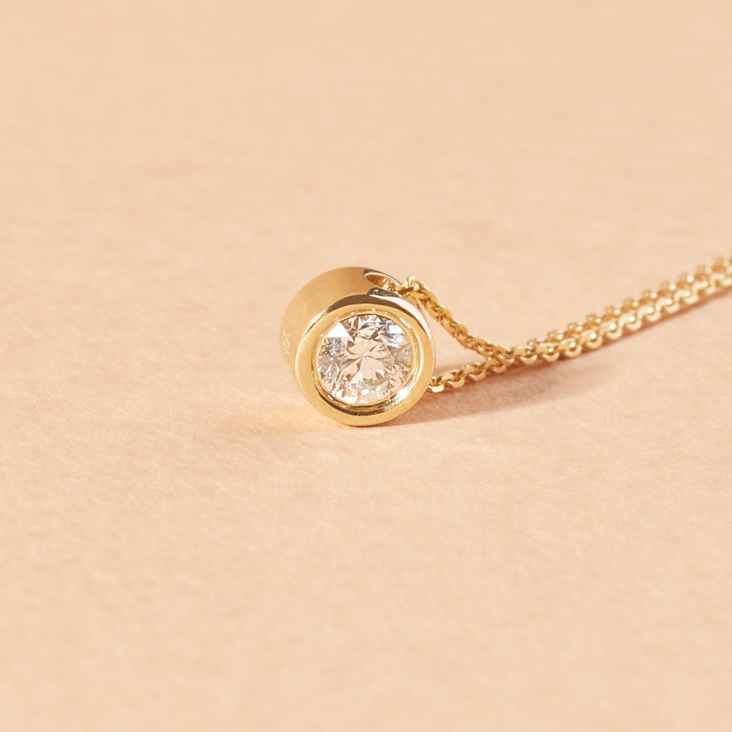 Collar de Oro 18kt con Diamantes 10 Pts Total - By Danielle Costantini-2