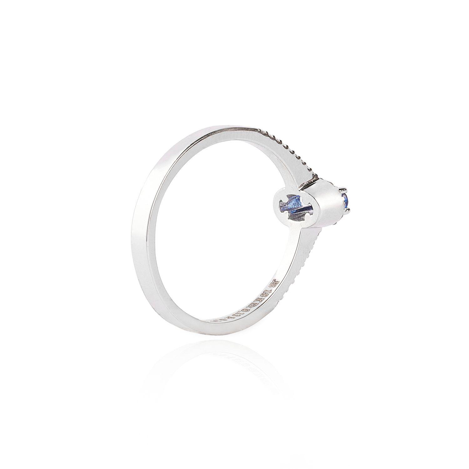 Anillo de Oro 18kt Diamantes 13pts Corte Brillante Con Zafiro de 19pts-1