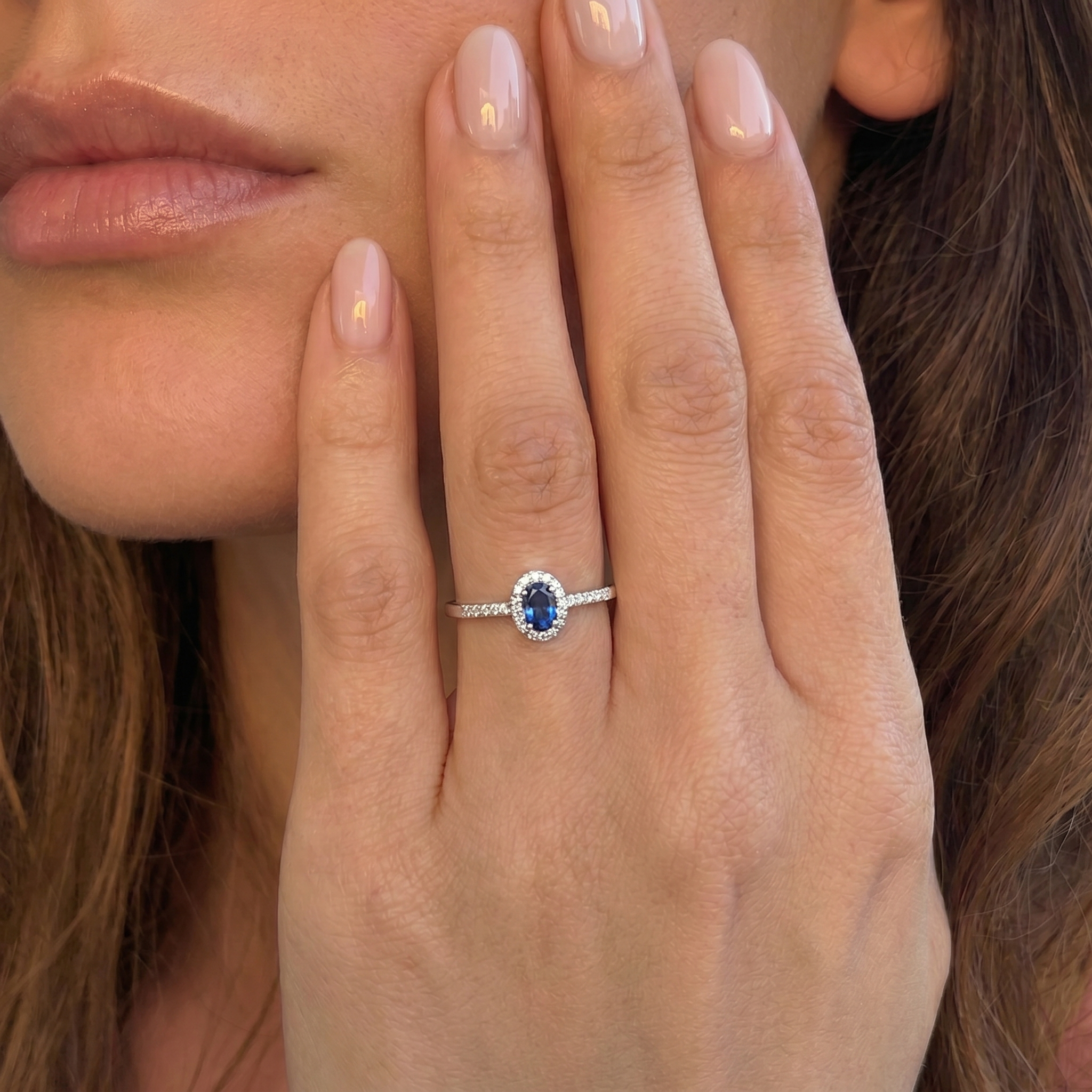Anillo de Oro 18kt Diamantes 13pts Corte Brillante Con Zafiro de 19pts-3