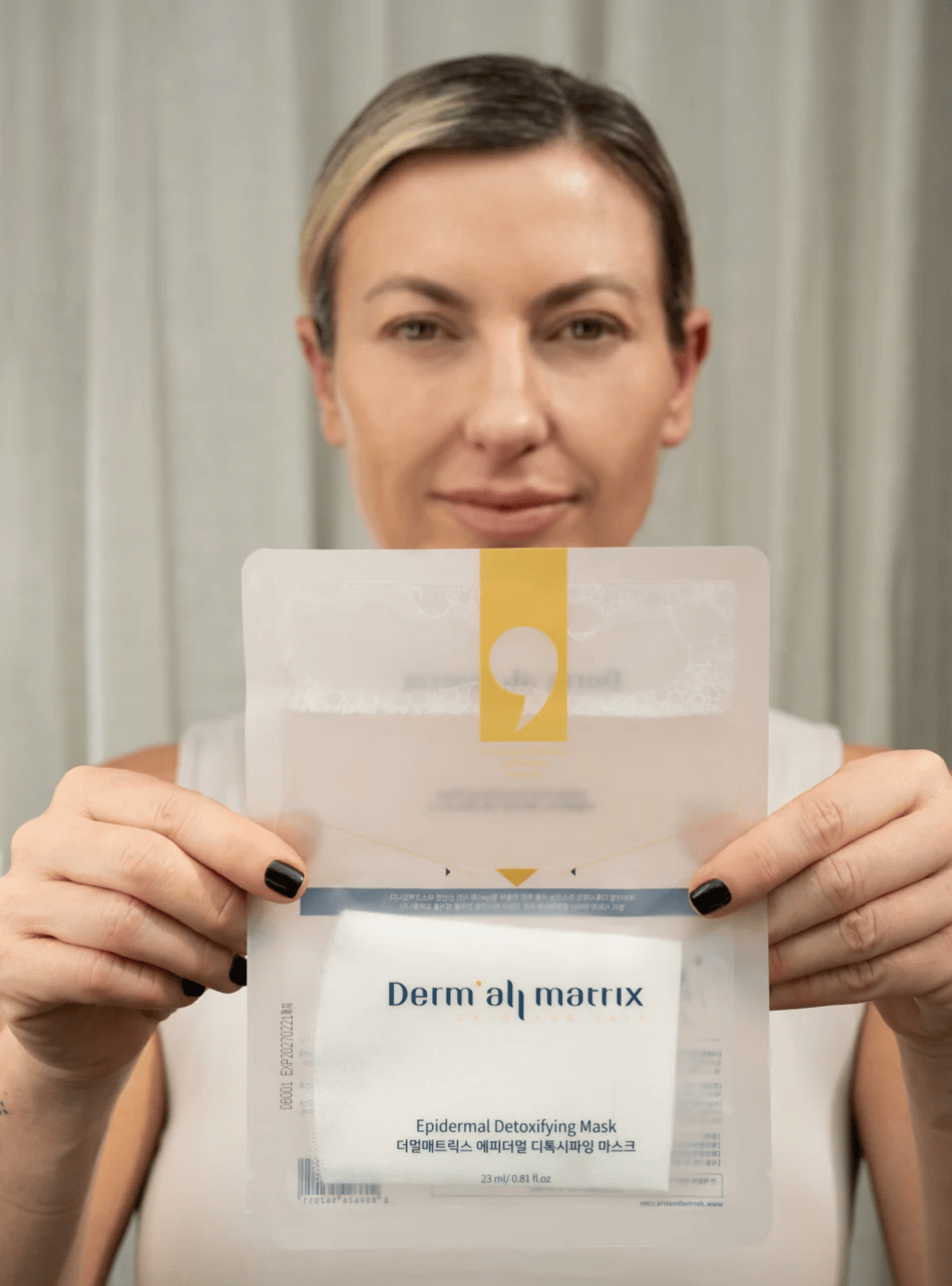 Caja 4 Mascarillas Detox de Limpieza Profunda Derm'all Matrix-2