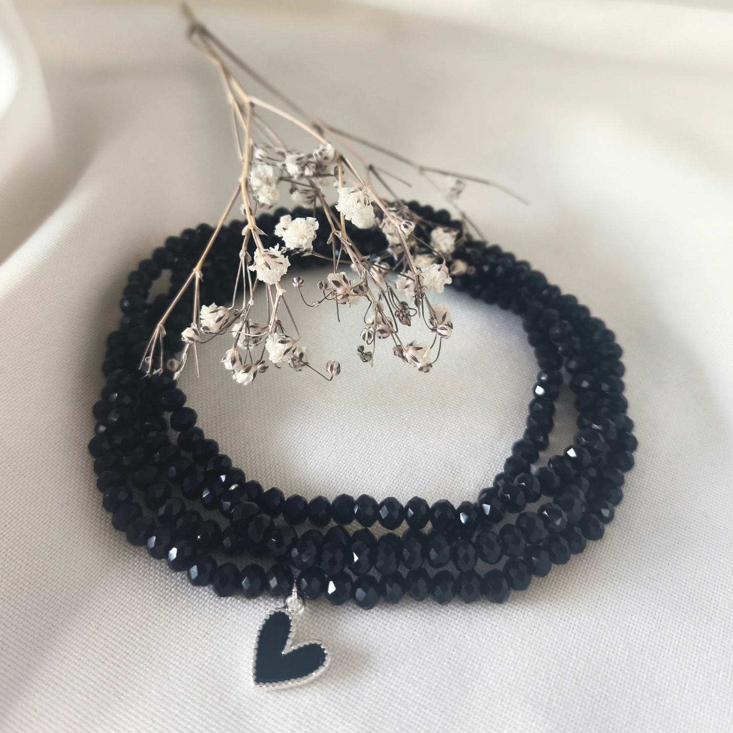 Maxi Pulsera o Collar de Cristales Negros con Corazón de Plata | Joya Versátil con Significado-2