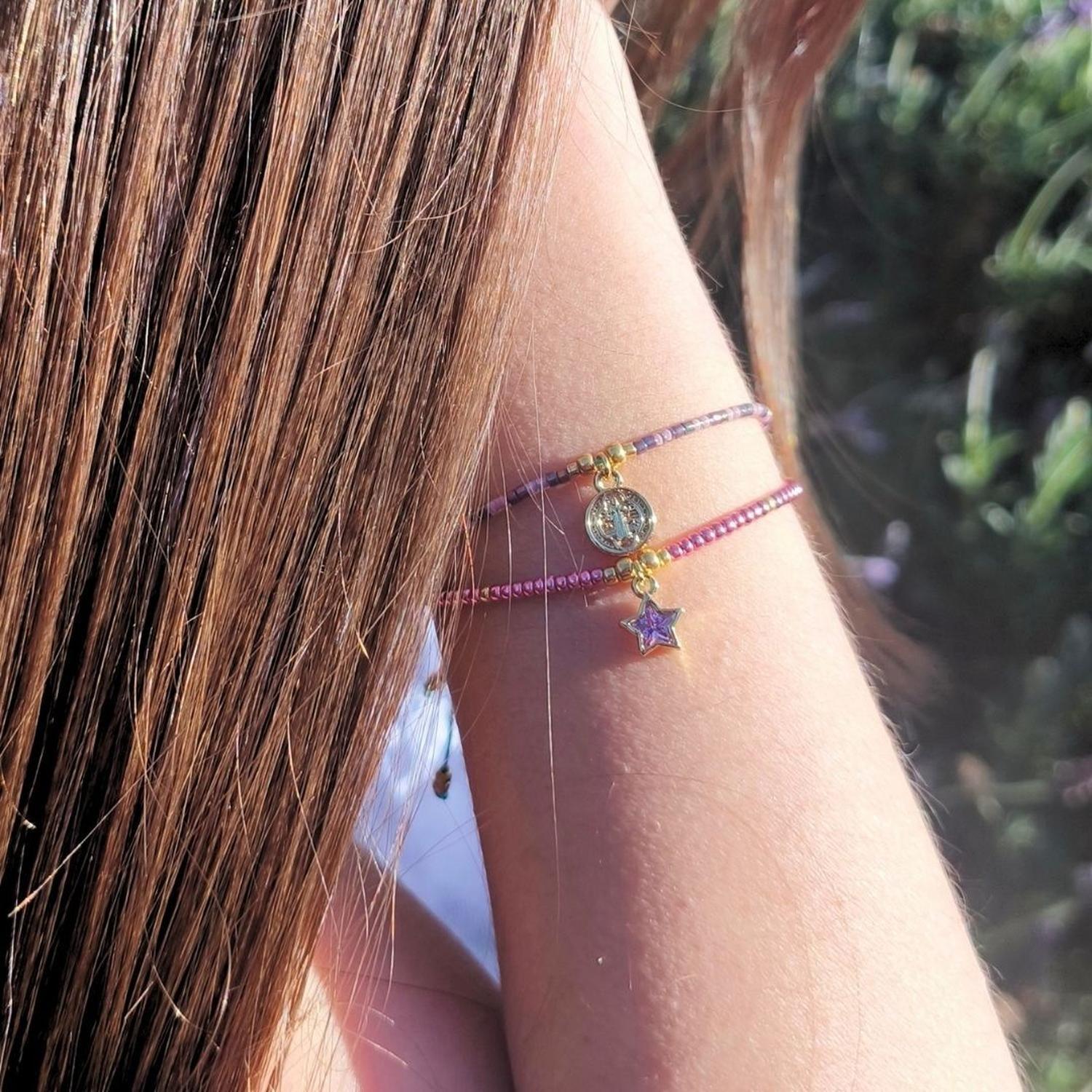 Pulsera de protección infantil con Medalla de San Benito | Protección y Amor para las más Pequeñas-2