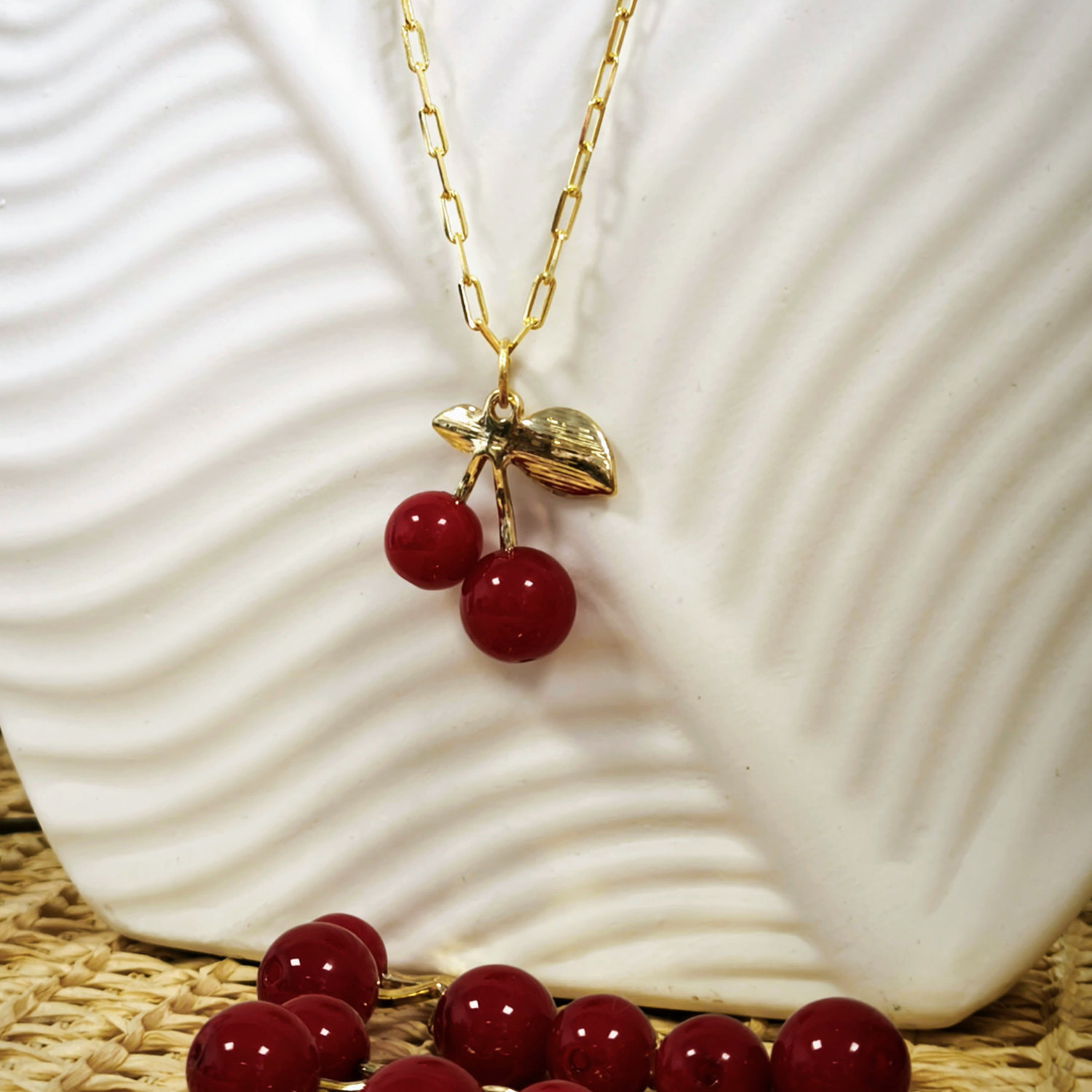 Collar oro y guindas/ cerezas 45 cm-3