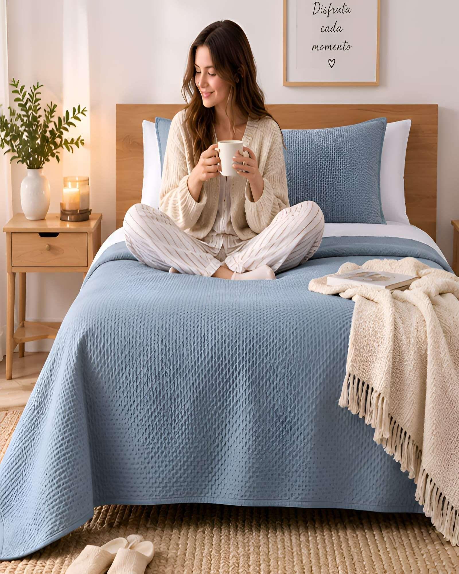 Cubrecama Cádiz Ultra Soft 1.5 Plazas 180x240 cm 01-3