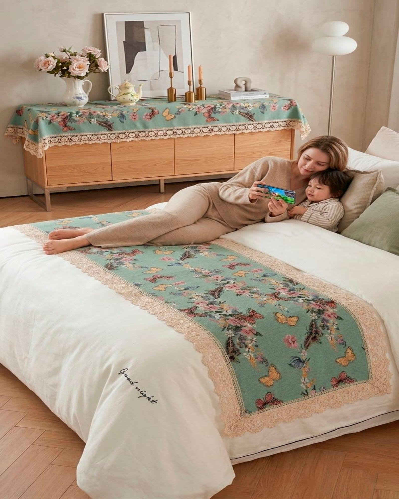 Piecera de Cama Estampado Natural Chic Con Encaje 80x200cm m2-3