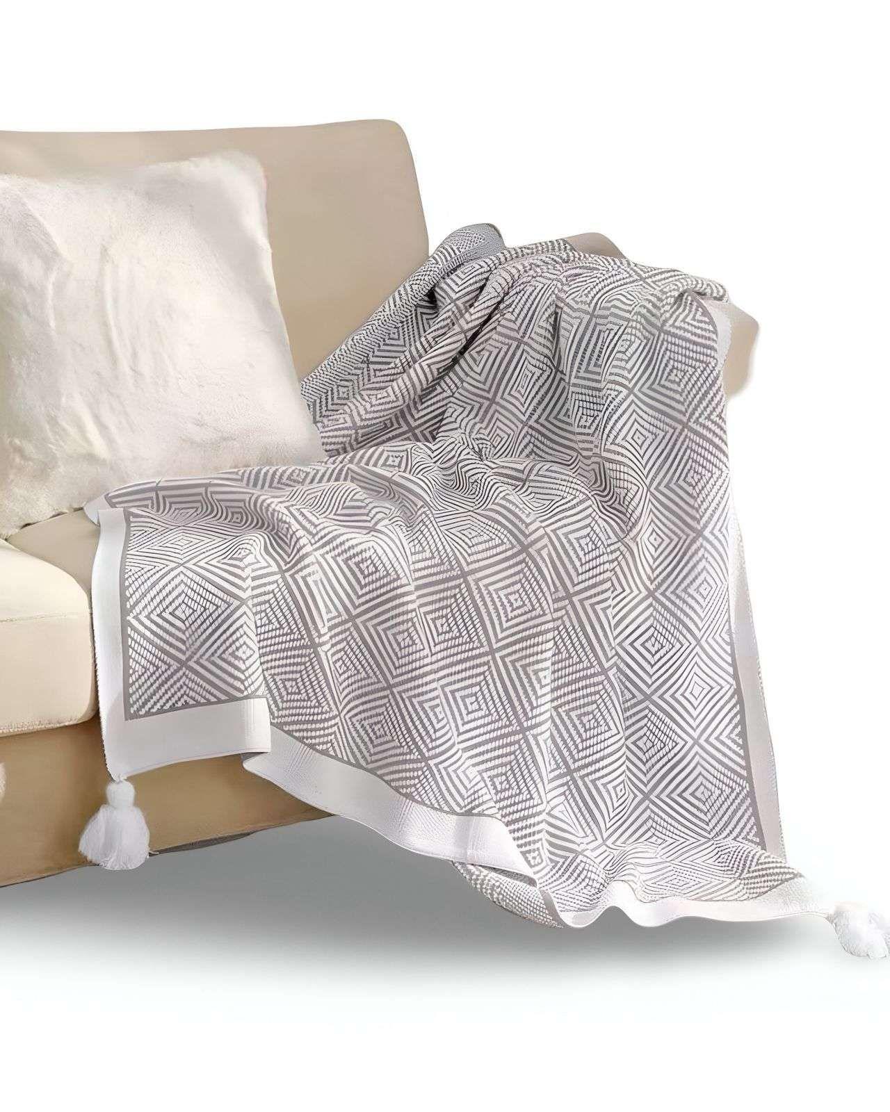 Mantas para sofas camas u oficinas con pompon 130x150 cm Gris-0