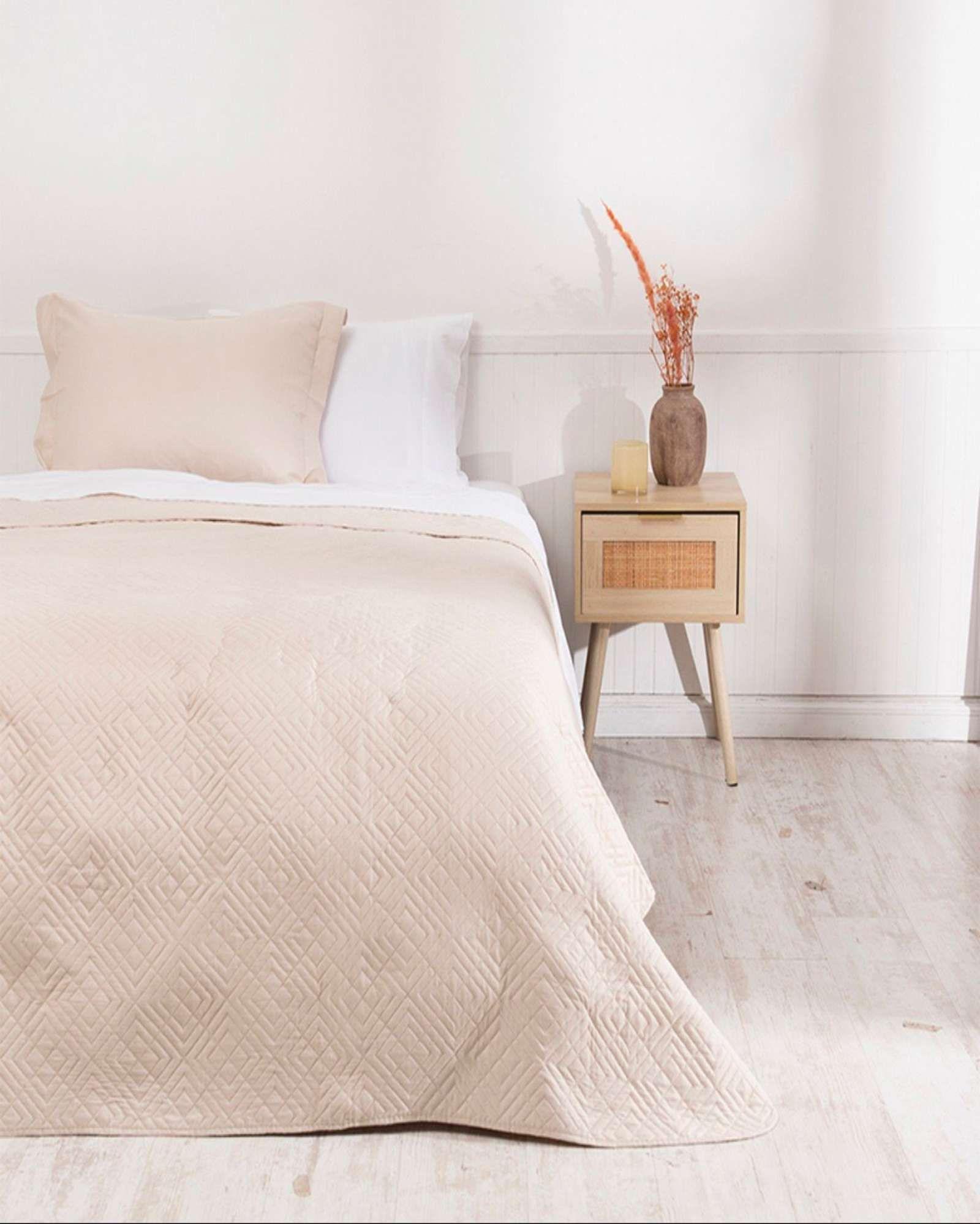 Quilt MAS 1 ALMOHADA DE REGALO plaza y media Mashini m05-3