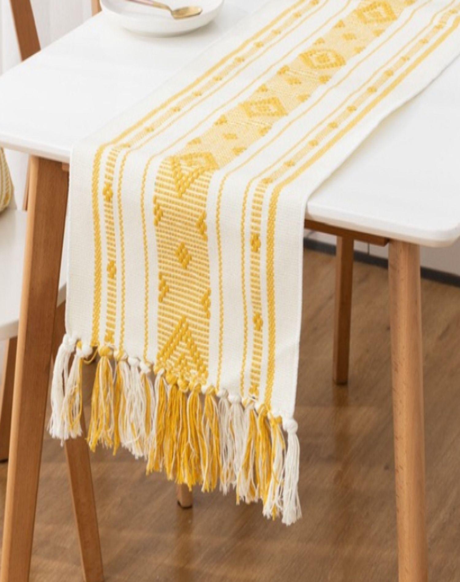 CAMINO DE MESA CROCHE 30 X 180cm Amarillo-1