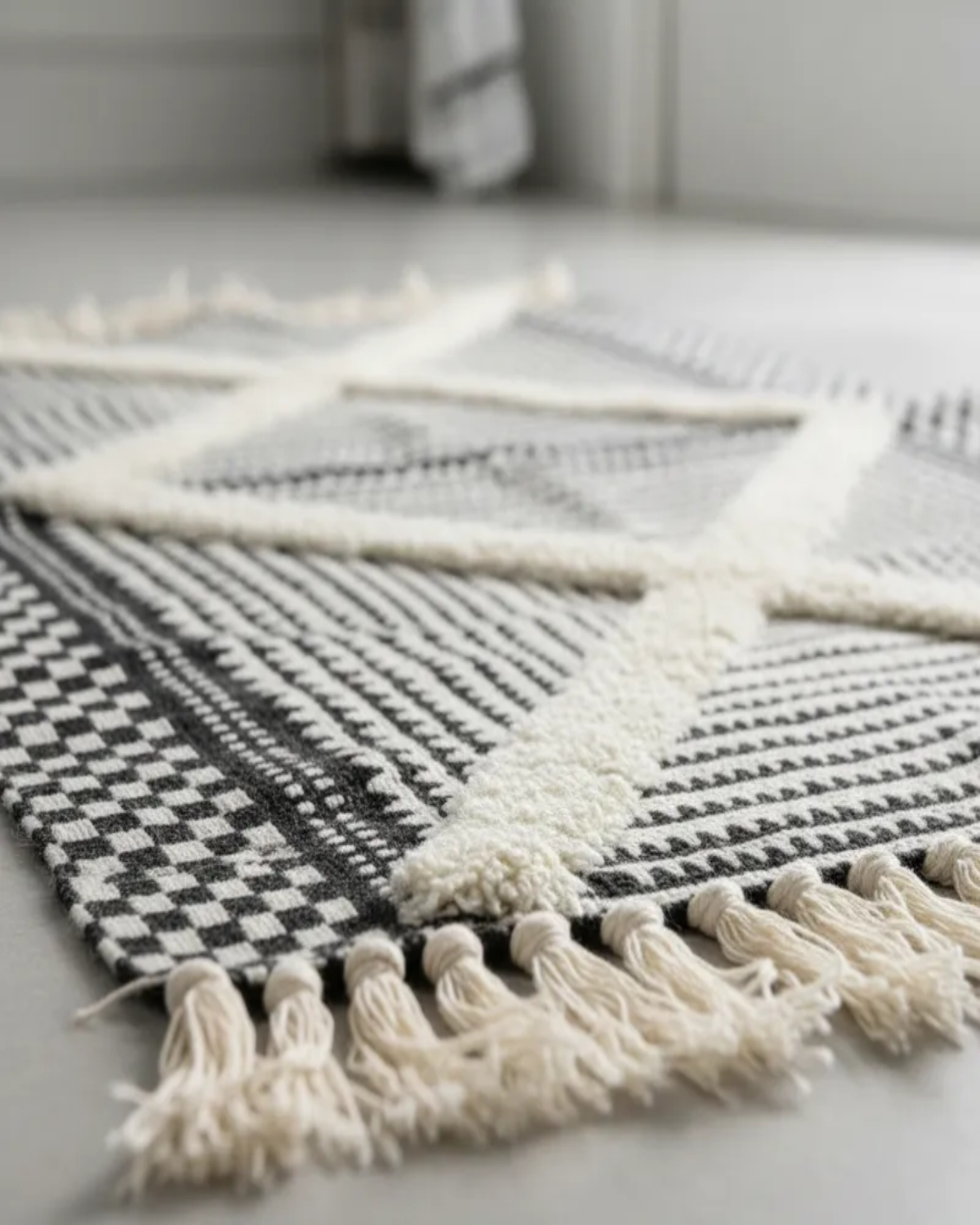 Pack de 2 Bajada de Cama de Lino estilo boho  medida 60 cm x 90 cm C2-3