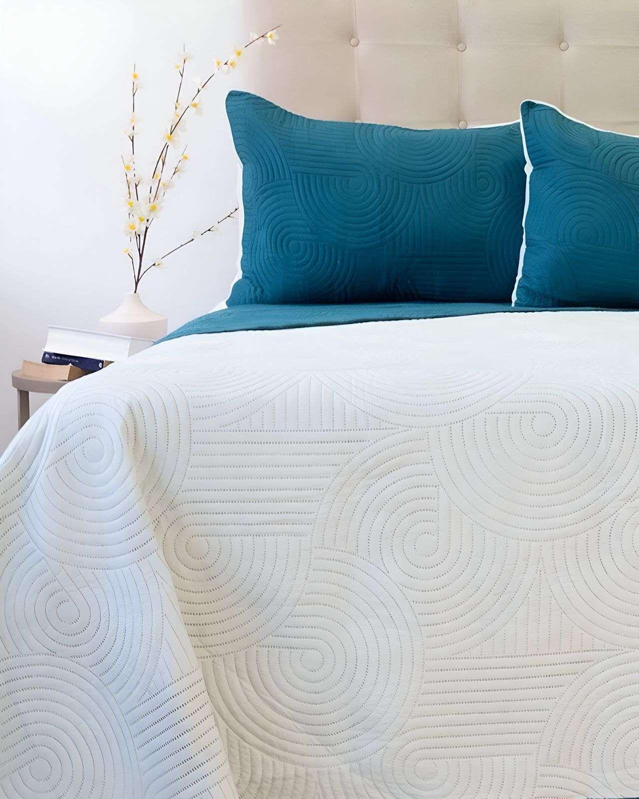 Quilt Bicolor 2 Plazas Doral MAS 2 ALMOHADAS DE REGALO B01-3