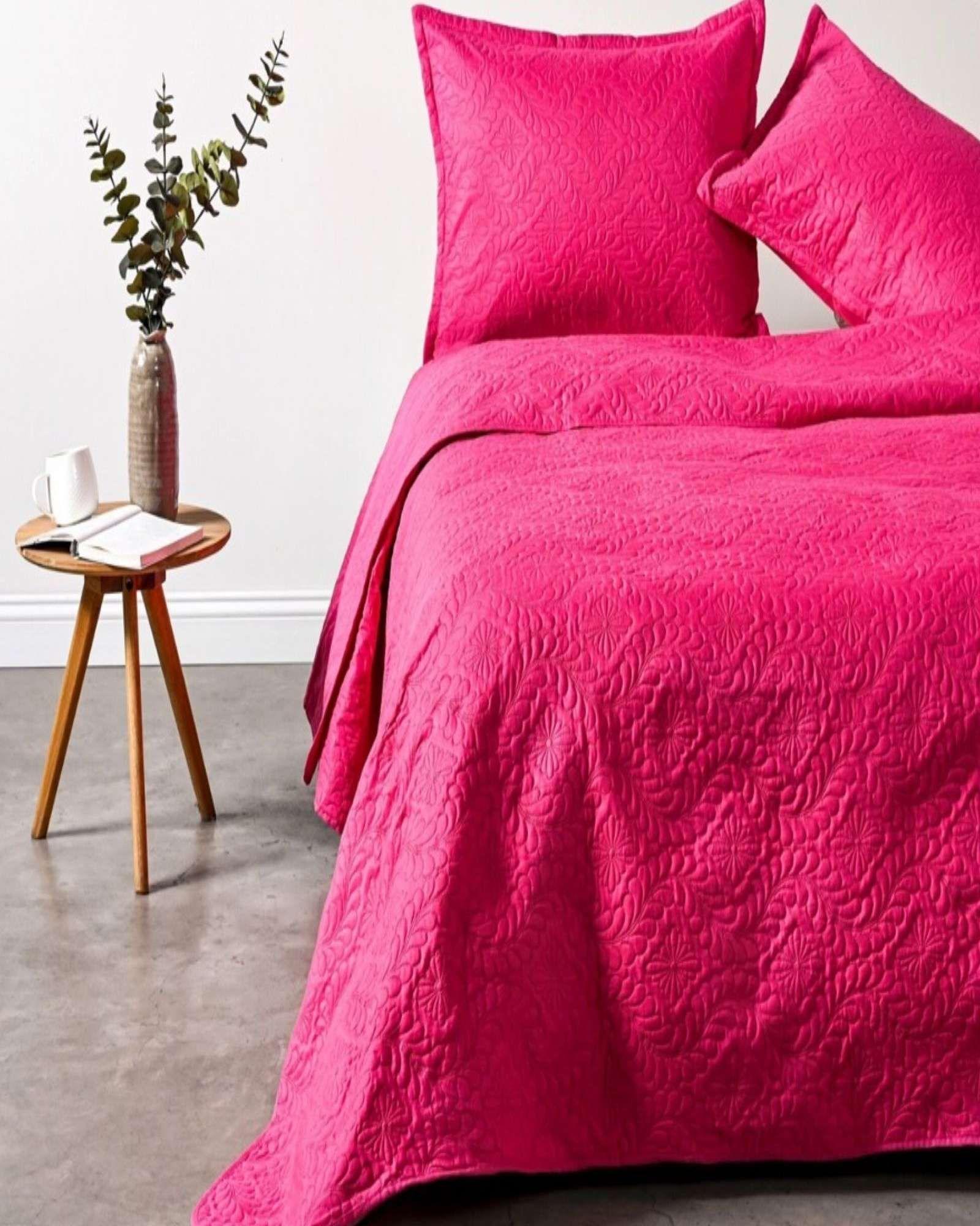 COBERTOR COLCHA DE VERANO QUILT PLAZA Y MEDIA FUCSIA-3