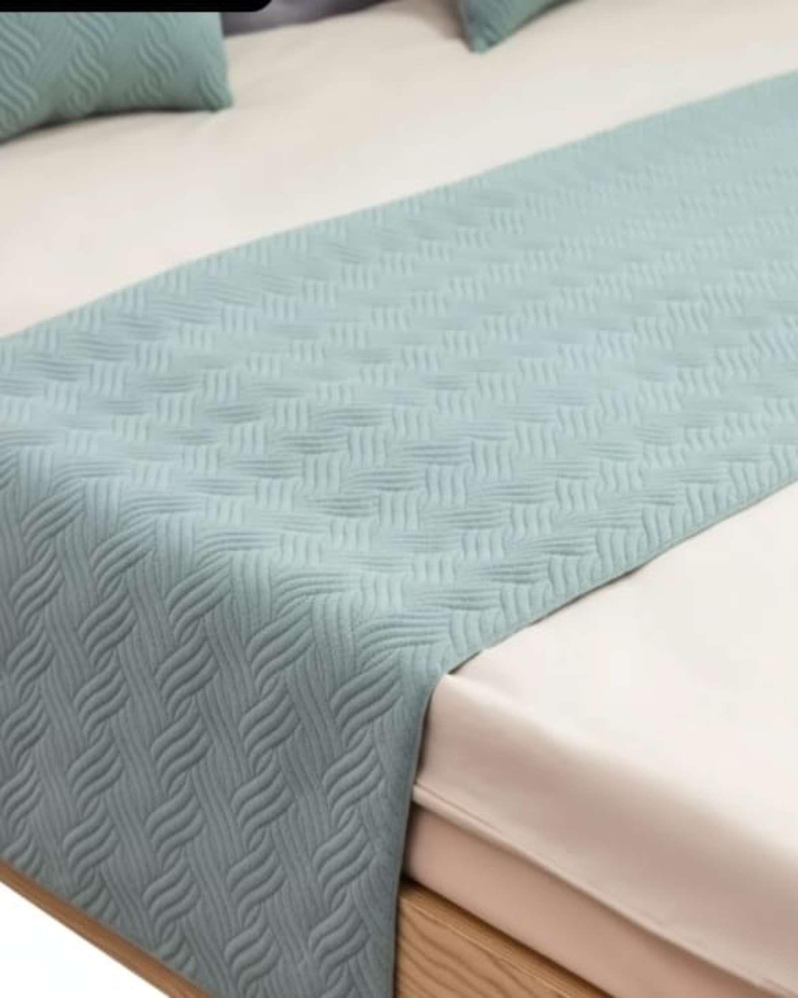 Set de Pieceras Plush + Fundas de Cojin 45×45 celeste-2